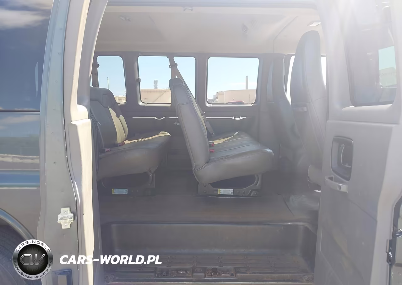 2017 Chevrolet Express 2500 Ls VIN:1GNWGEFG8H1301670 - 8
