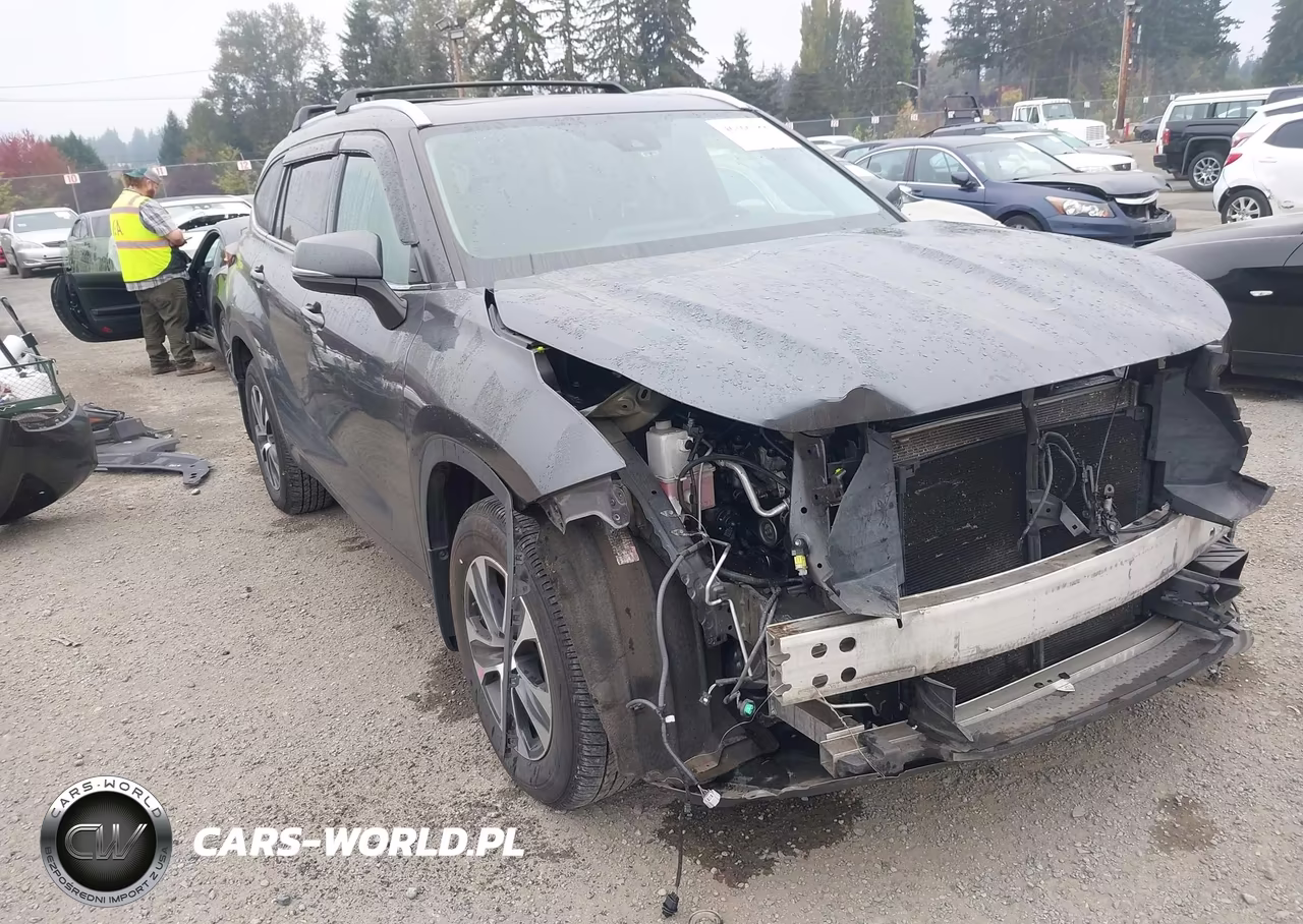 2021 Toyota Highlander Xle