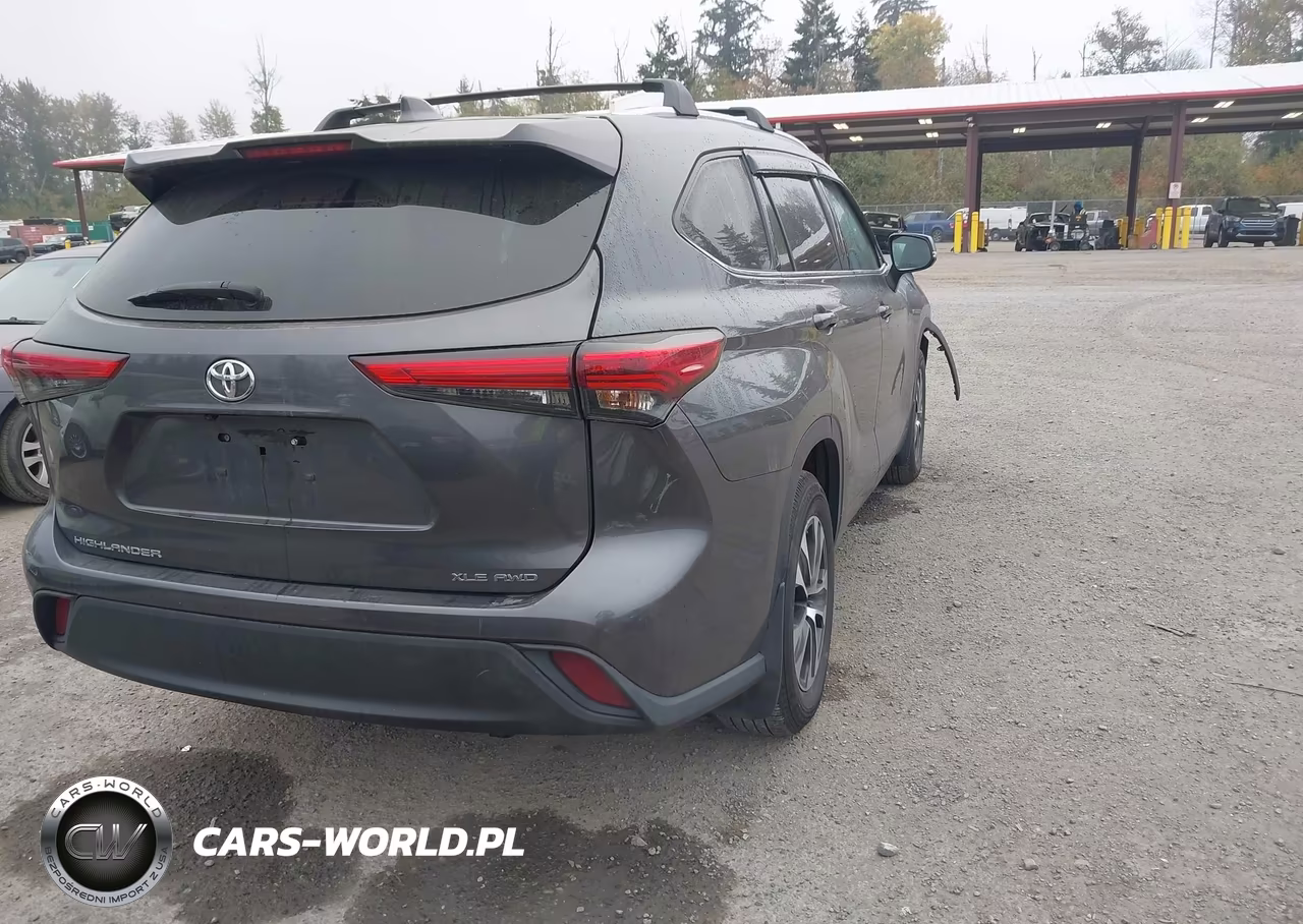 2021 Toyota Highlander Xle VIN:5TDGZRBH0MS525218 - 4