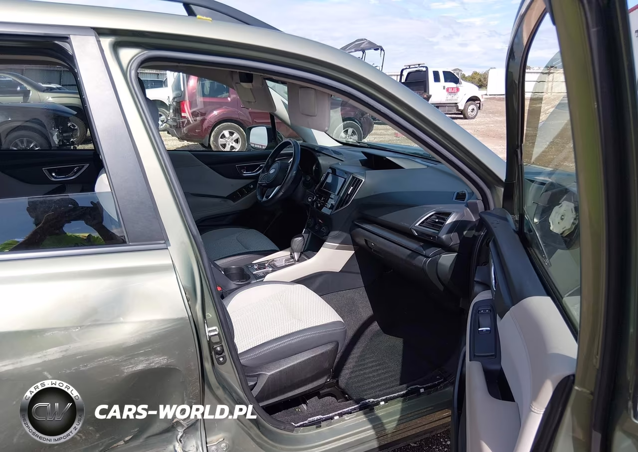 2019 Subaru Forester Premium VIN:JF2SKAEC2KH539169 - 5