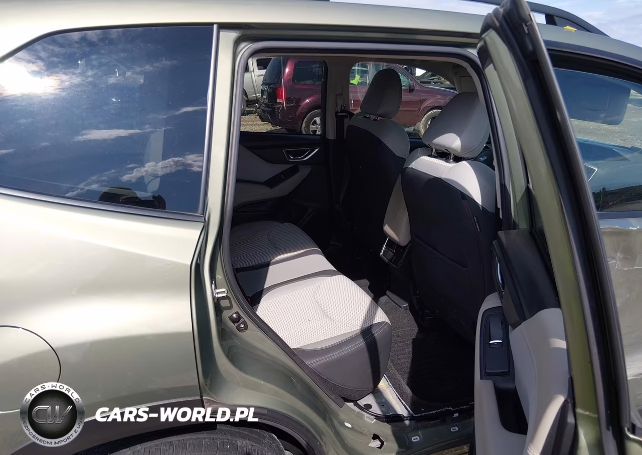 2019 Subaru Forester Premium VIN:JF2SKAEC2KH539169 - 8