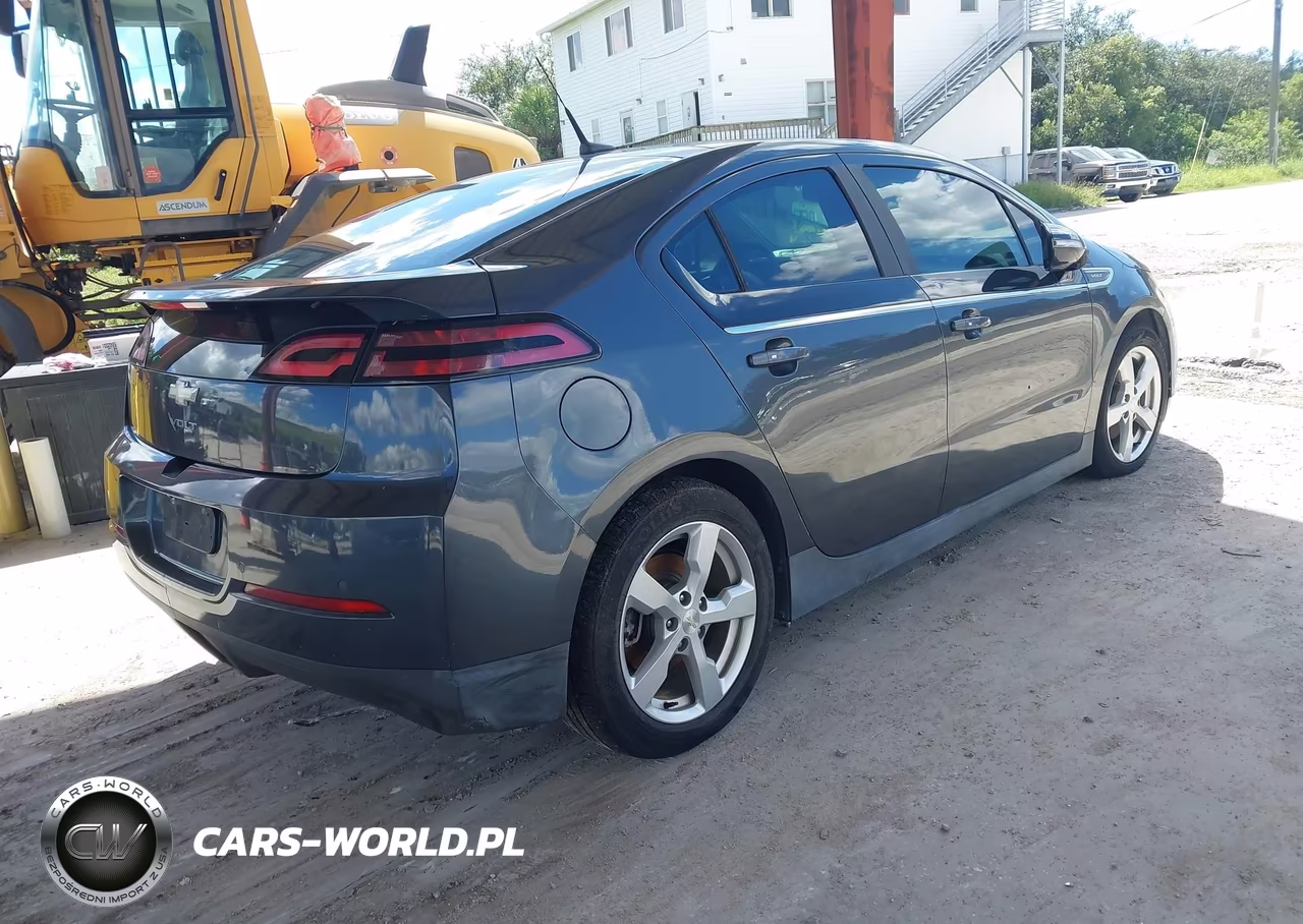 2013 Chevrolet Volt VIN:1G1RA6E45DU120435 - 4