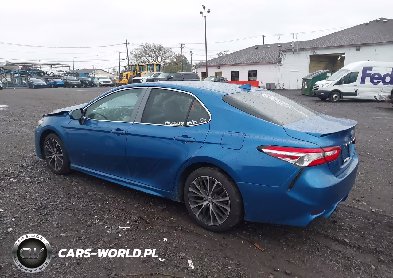 2020 Toyota Camry Se VIN:4T1G11AK3LU377500 - 3