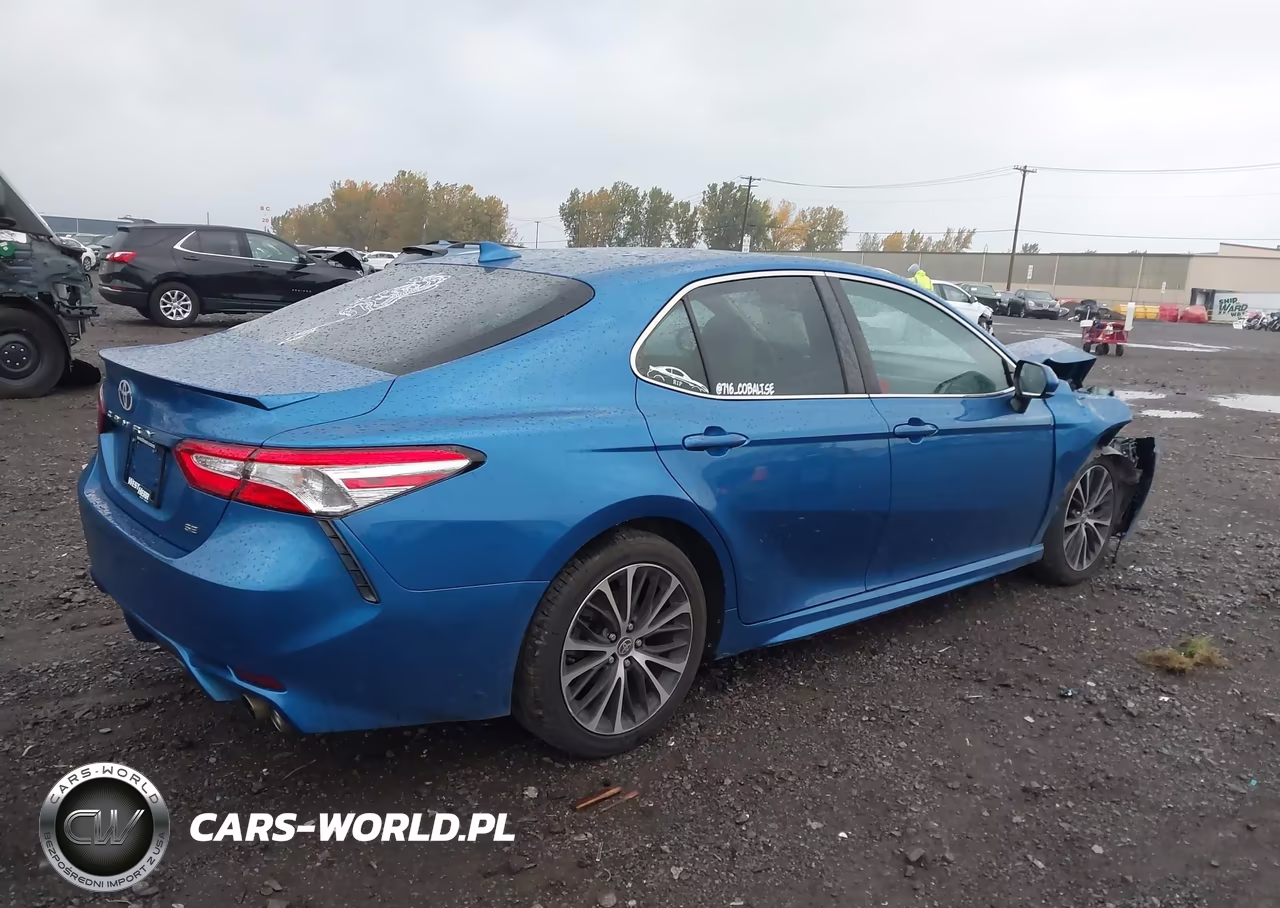 2020 Toyota Camry Se VIN:4T1G11AK3LU377500 - 4