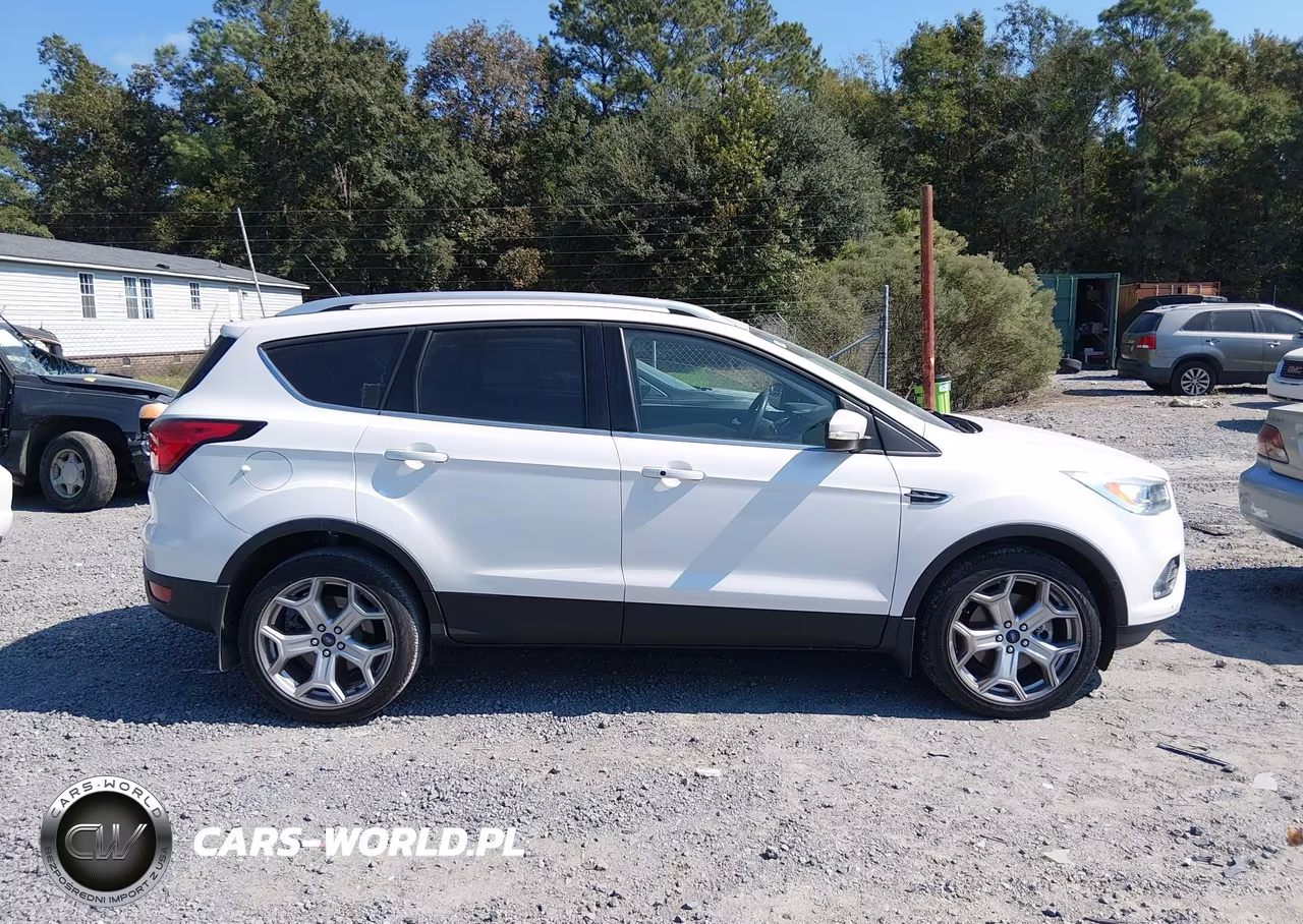 2019 Ford Escape Titanium VIN:1FMCU0J99KUB45480 - 13