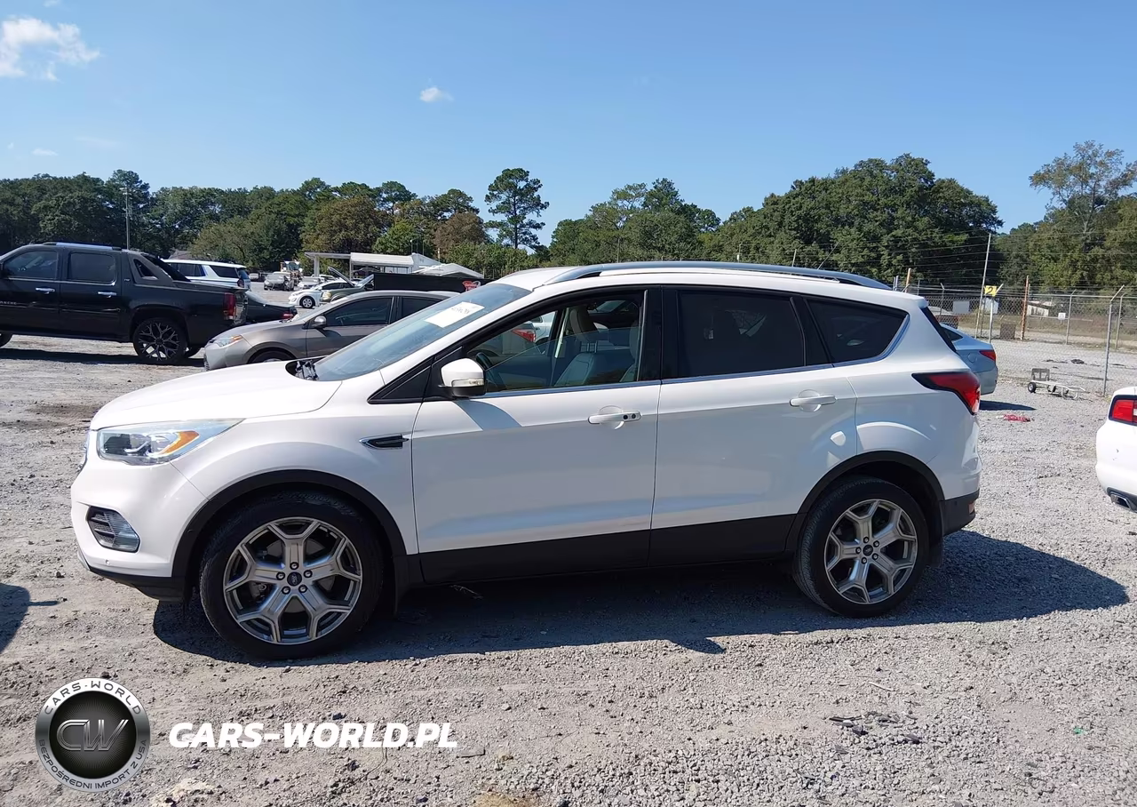 2019 Ford Escape Titanium VIN:1FMCU0J99KUB45480 - 14