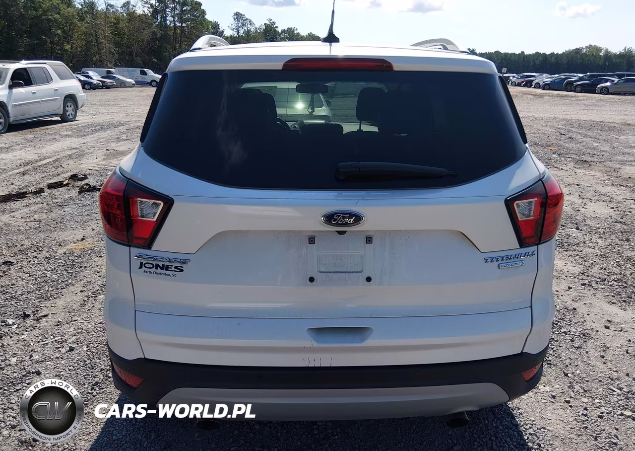2019 Ford Escape Titanium VIN:1FMCU0J99KUB45480 - 16