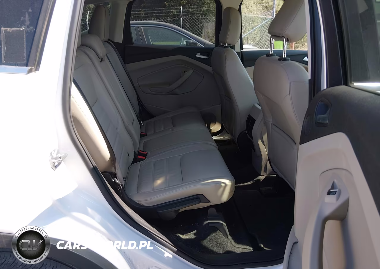 2019 Ford Escape Titanium VIN:1FMCU0J99KUB45480 - 8
