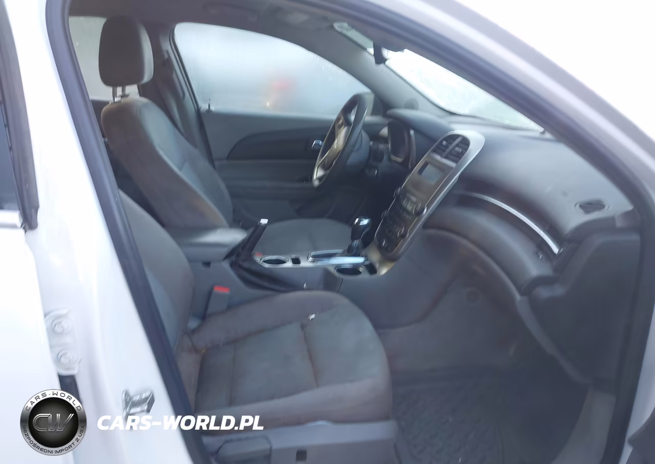 2015 Chevrolet Malibu Ls VIN:1G11B5SL5FF182053 - 5
