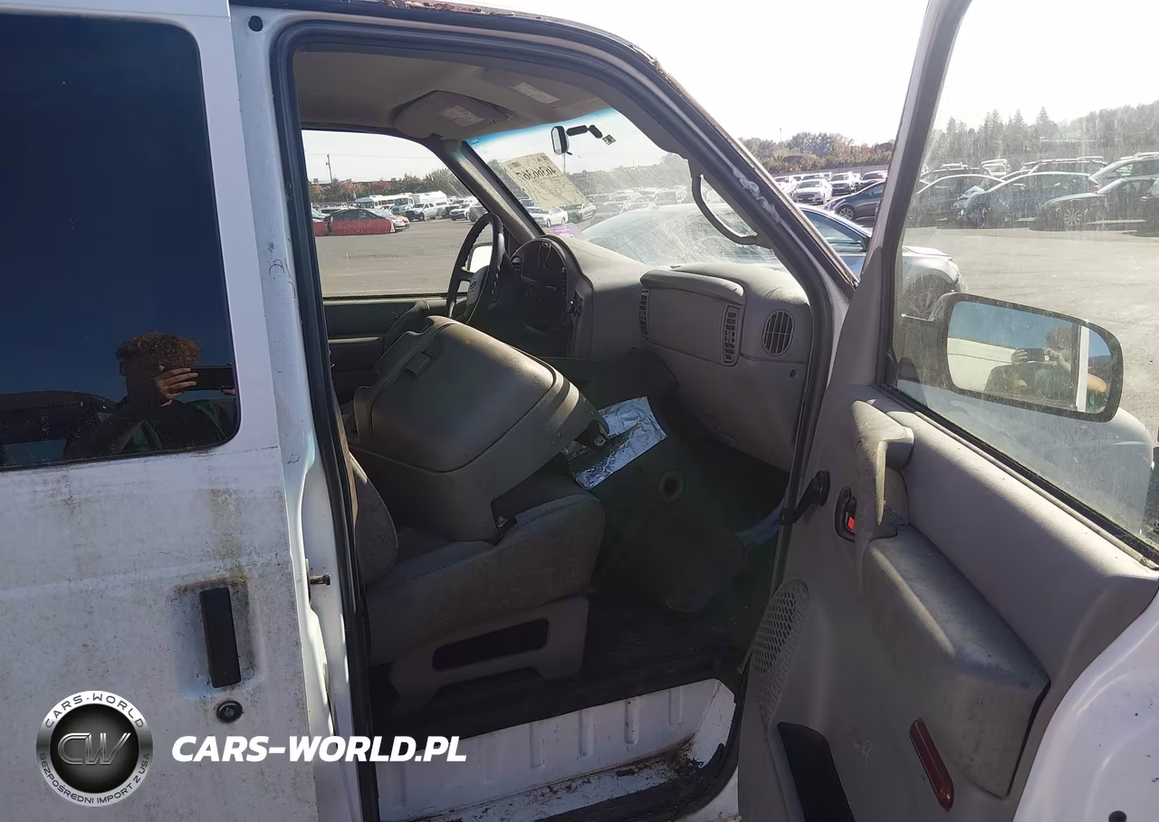 2003 Chevrolet Astro VIN:1GCDM19X33B135039 - 5