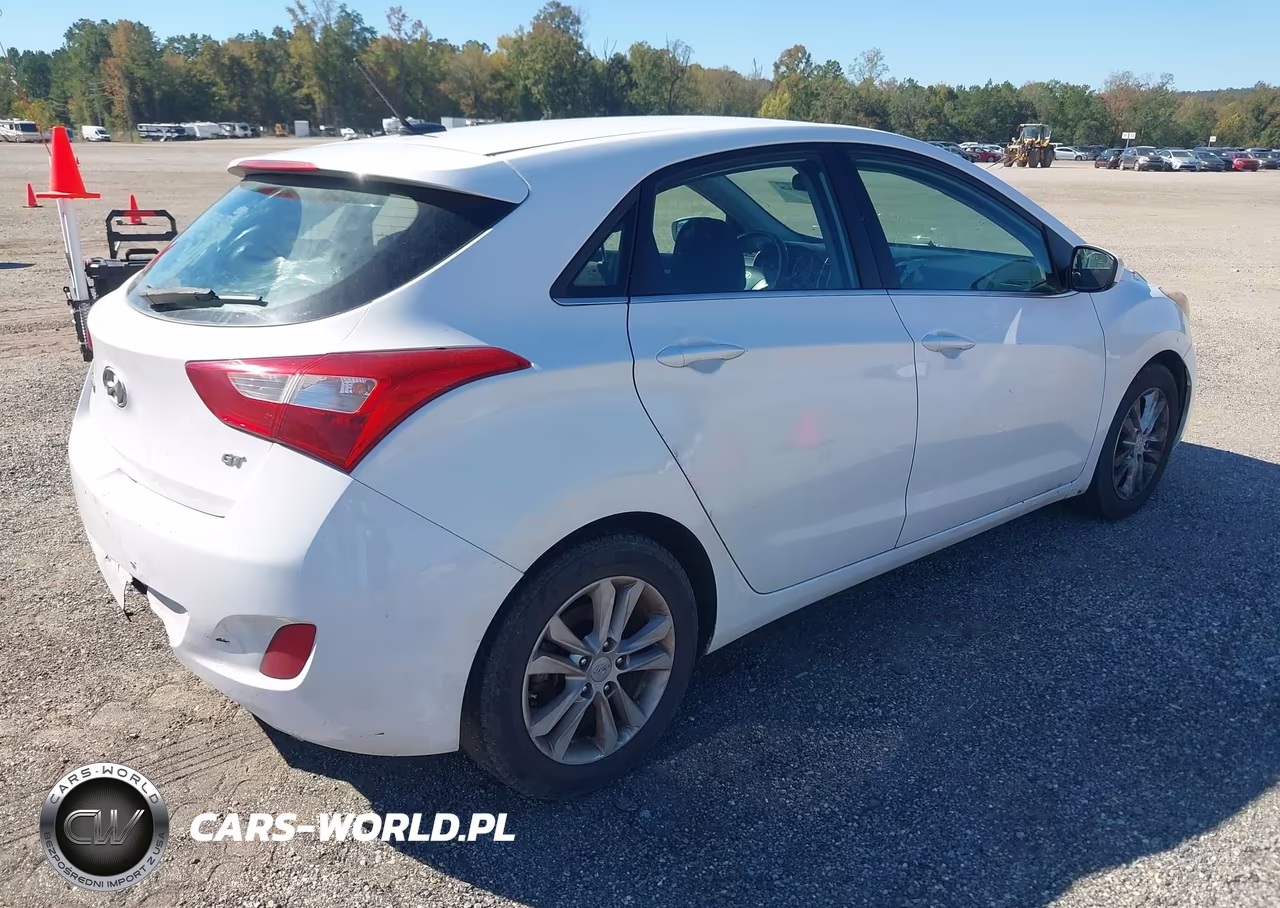 2015 Hyundai Elantra Gt VIN:KMHD35LH7FU249092 - 4
