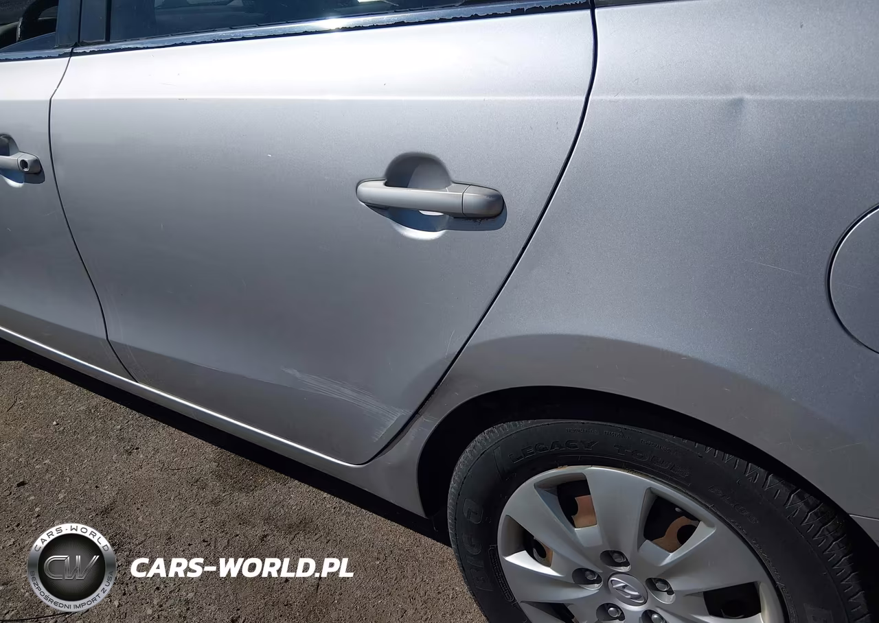 2010 Hyundai Elantra Touring Gls VIN:KMHDB8AE2AU067421 - 12