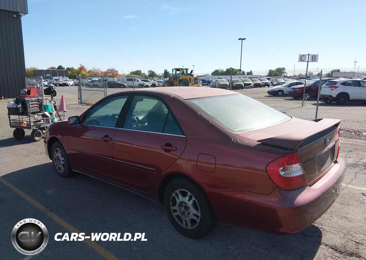 2002 Toyota Camry Se VIN:JTDBE32K220125224 - 3