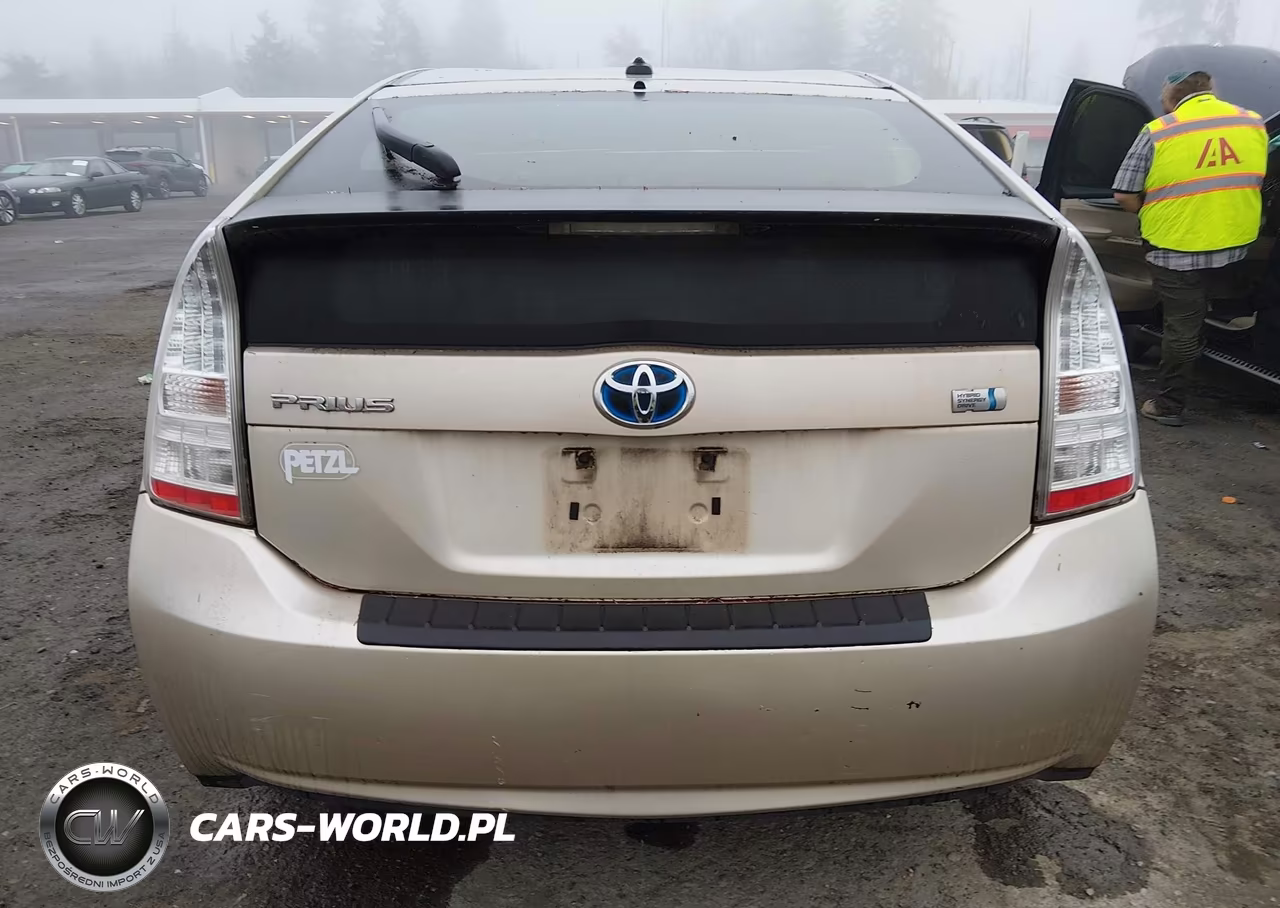 2011 Toyota Prius Four VIN:JTDKN3DU8B0250372 - 17