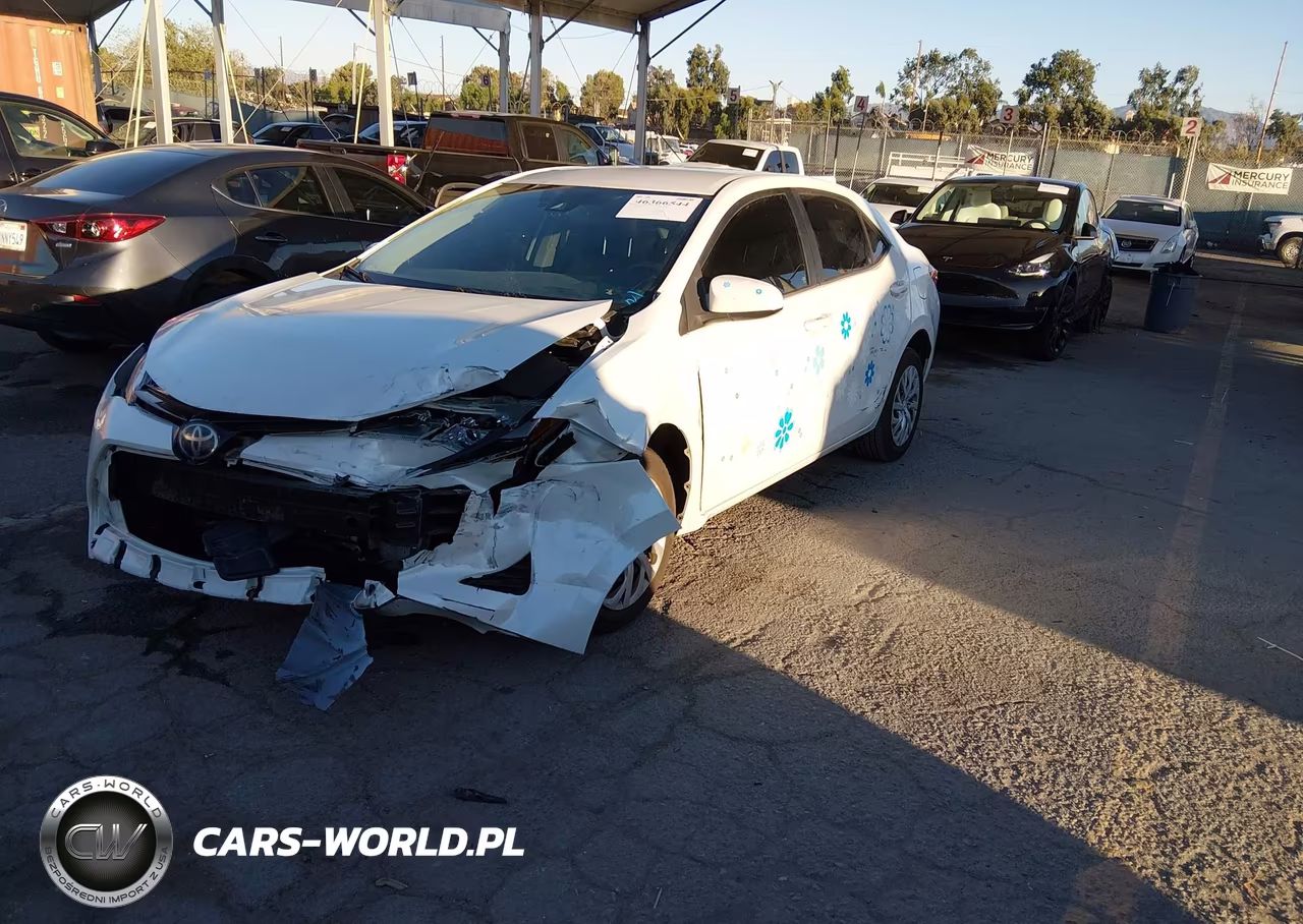 2017 Toyota Corolla Le VIN:5YFBURHE4HP574801 - 2