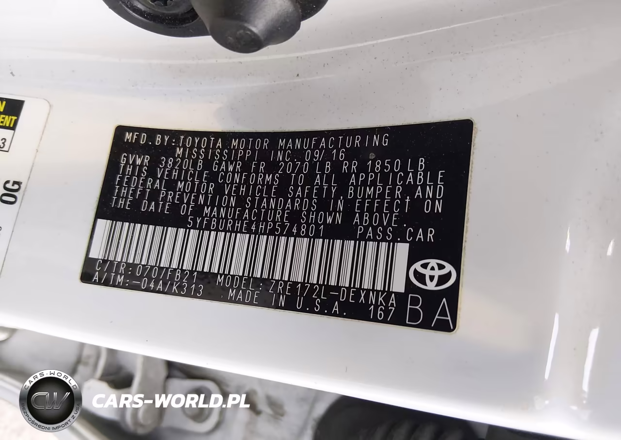 2017 Toyota Corolla Le VIN:5YFBURHE4HP574801 - 9