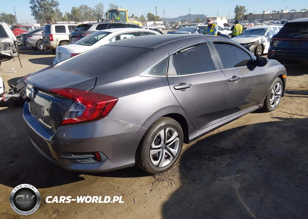 2017 Honda Civic Lx VIN:2HGFC2F5XHH546135 - 4