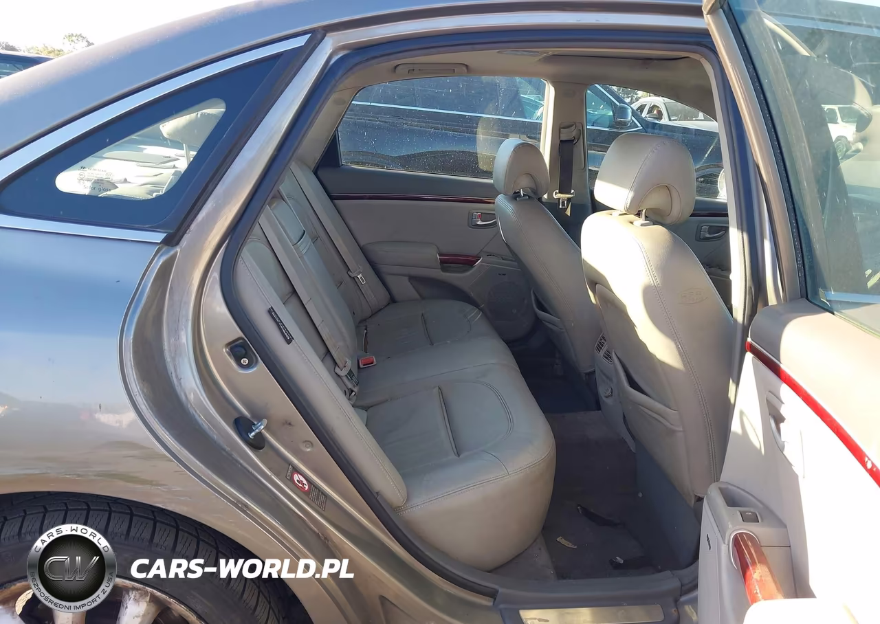 2008 Hyundai Azera Limited VIN:KMHFC46F88A333701 - 8
