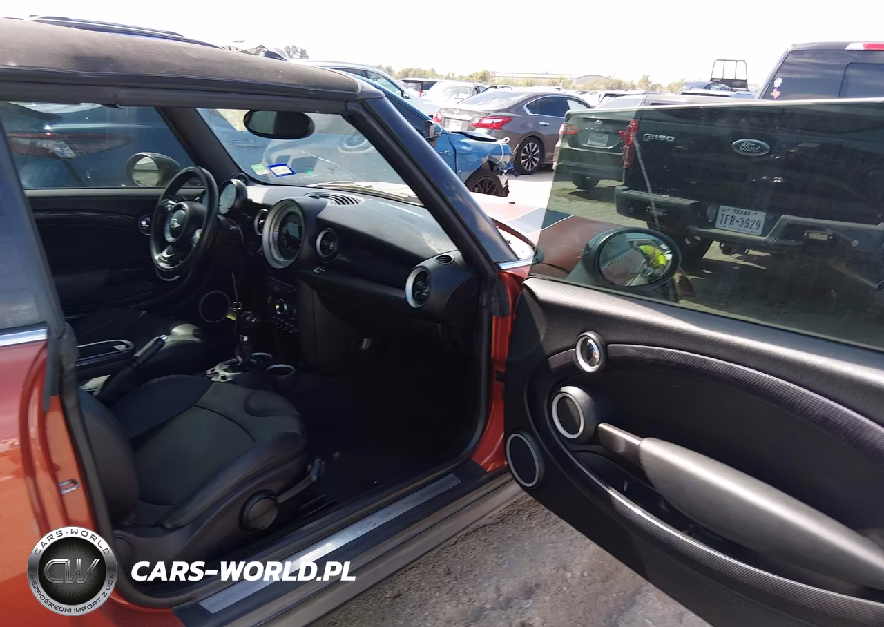 2014 Mini Convertible Cooper S VIN:WMWZP3C55ET707397 - 5