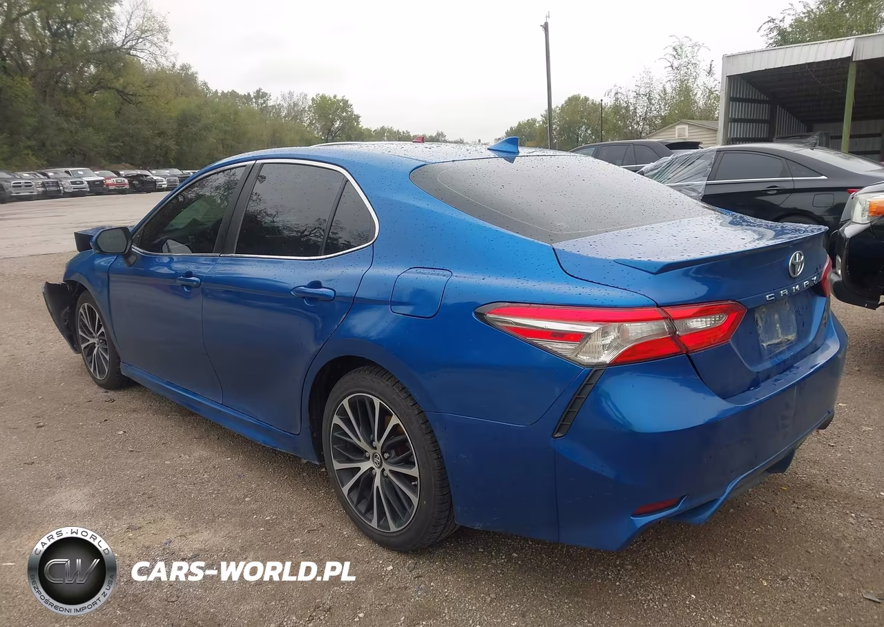 2018 Toyota Camry Se VIN:4T1B11HK5JU024673 - 3