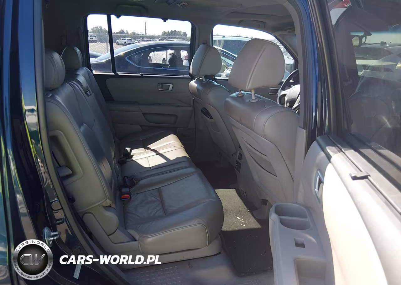 2010 Honda Pilot Touring VIN:5FNYF4H98AB040356 - 8
