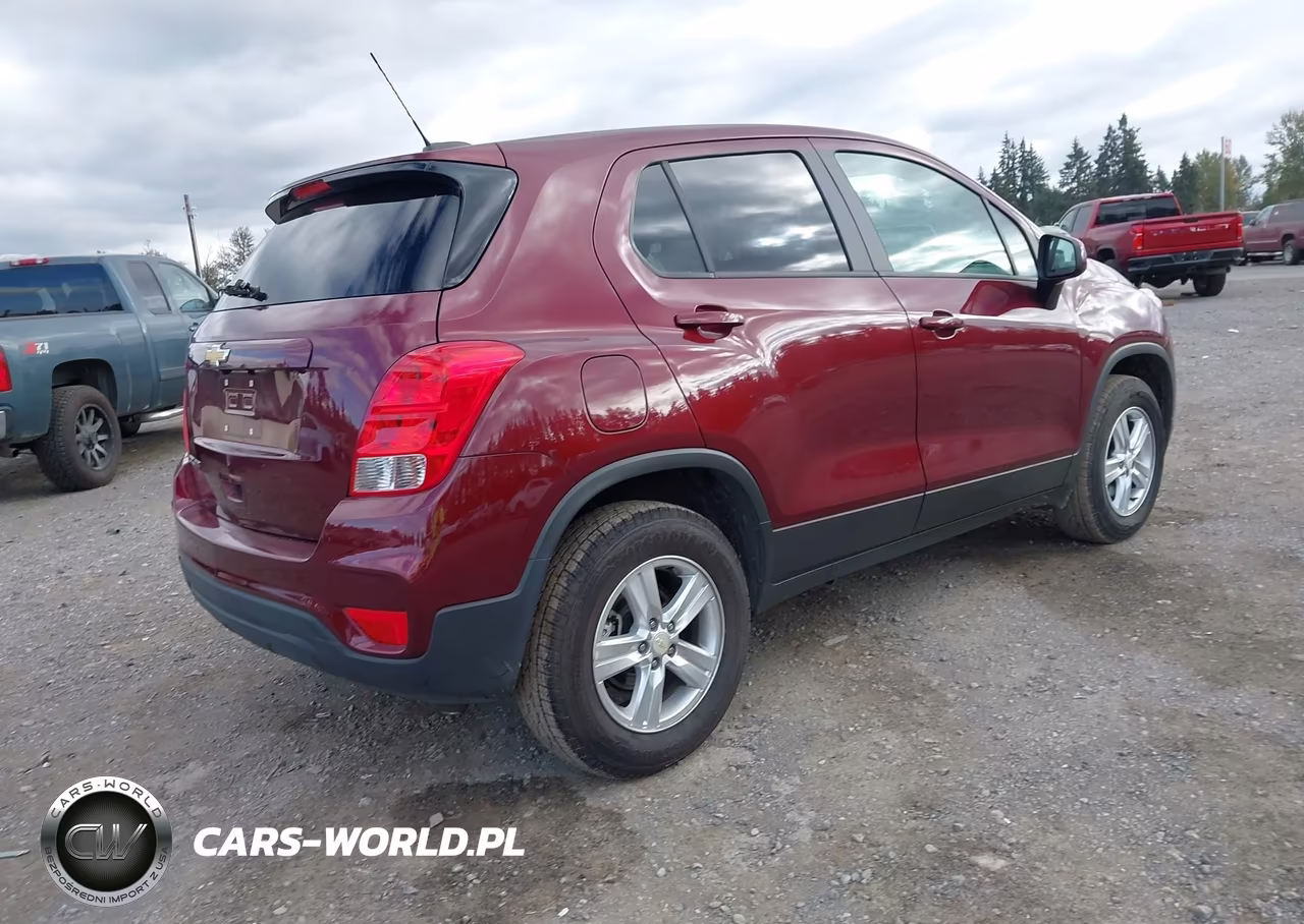 2017 Chevrolet Trax Ls VIN:3GNCJNSB8HL243874 - 4