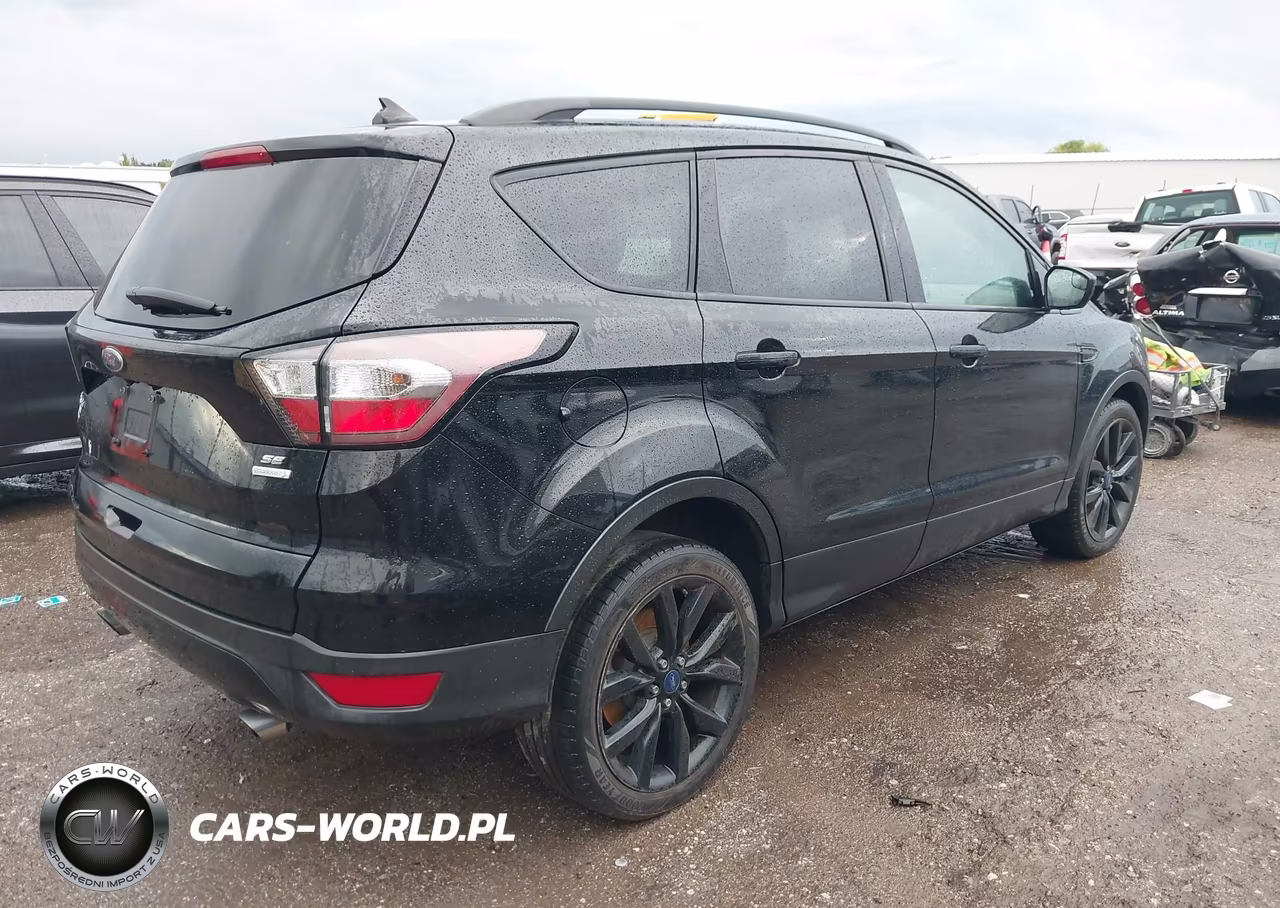2018 Ford Escape Se VIN:1FMCU0GDXJUB47992 - 4