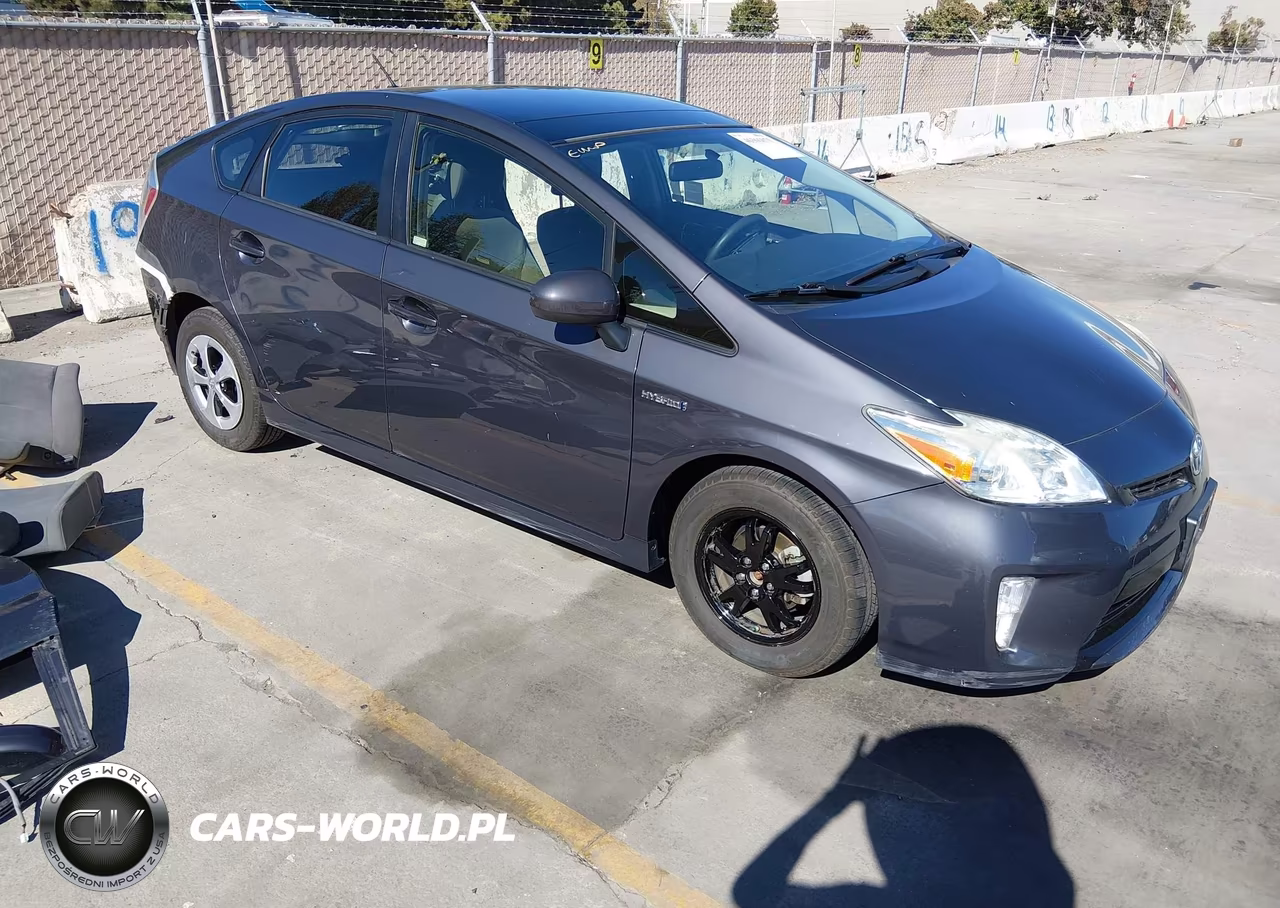 2014 Toyota Prius Three