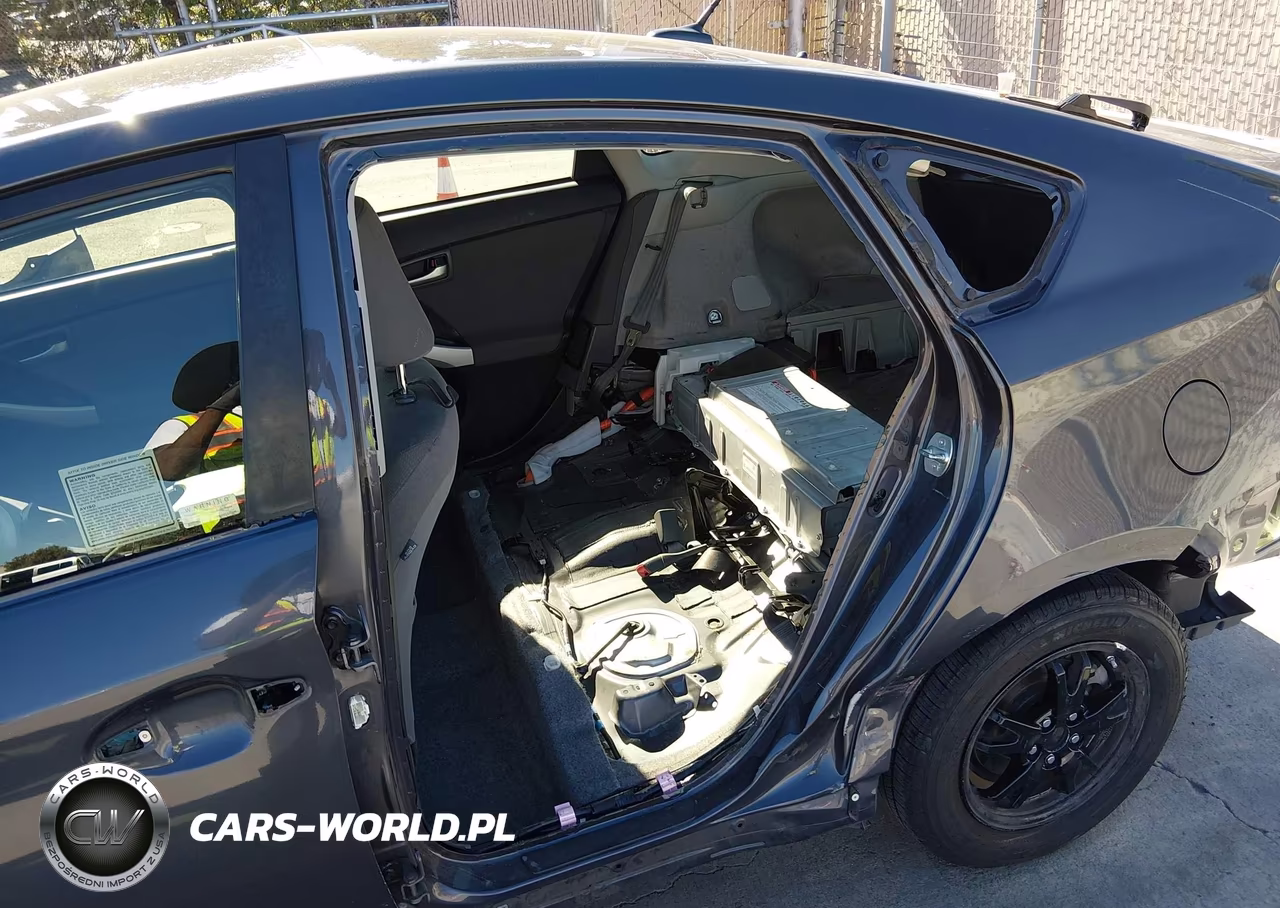 2014 Toyota Prius Three VIN:JTDKN3DU5E1793564 - 6
