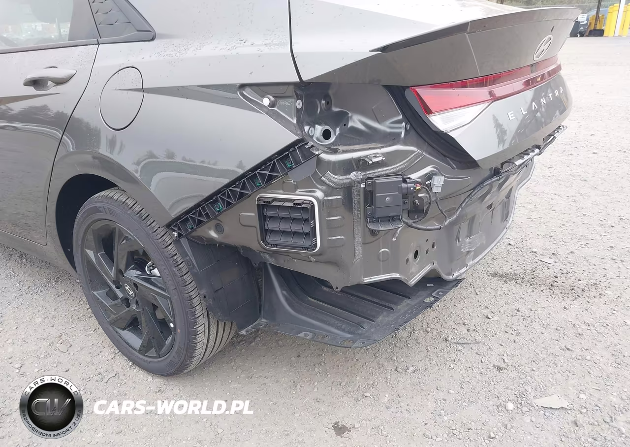 2026 Hyundai Elantra Sel Sport VIN:KMHLM4DG5TU247989 - 19