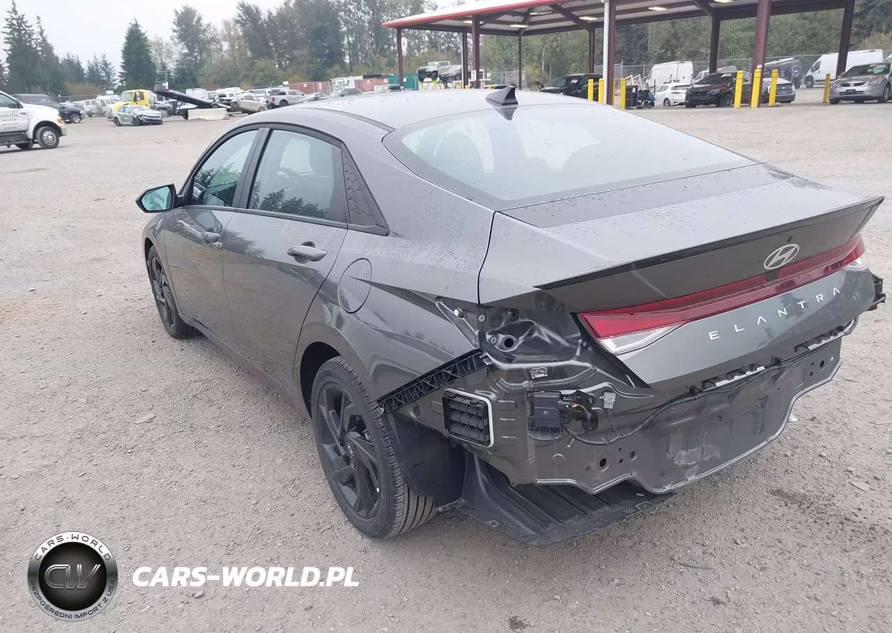 2026 Hyundai Elantra Sel Sport VIN:KMHLM4DG5TU247989 - 3