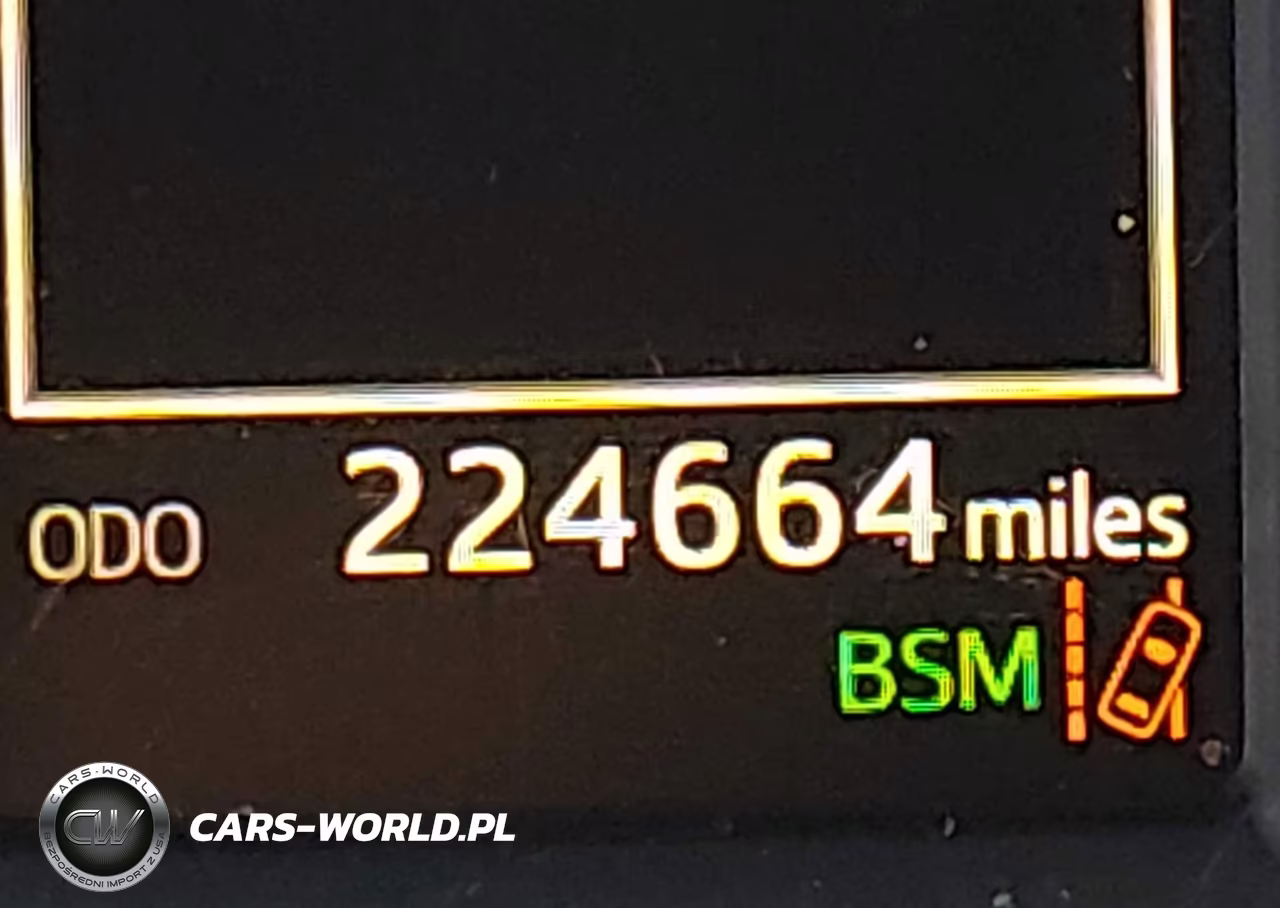 2018 Toyota Rav4 Hybrid Limited VIN:JTMDJREV9JD192181 - 16