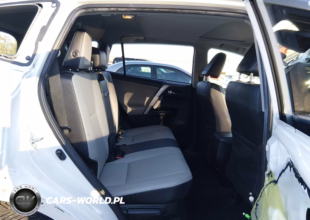 2018 Toyota Rav4 Hybrid Limited VIN:JTMDJREV9JD192181 - 19