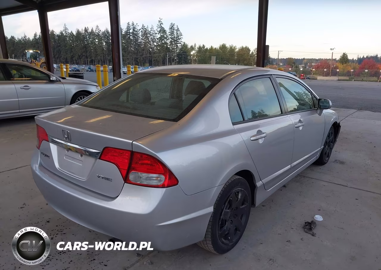 2009 Honda Civic Lx VIN:2HGFA165X9H350360 - 4