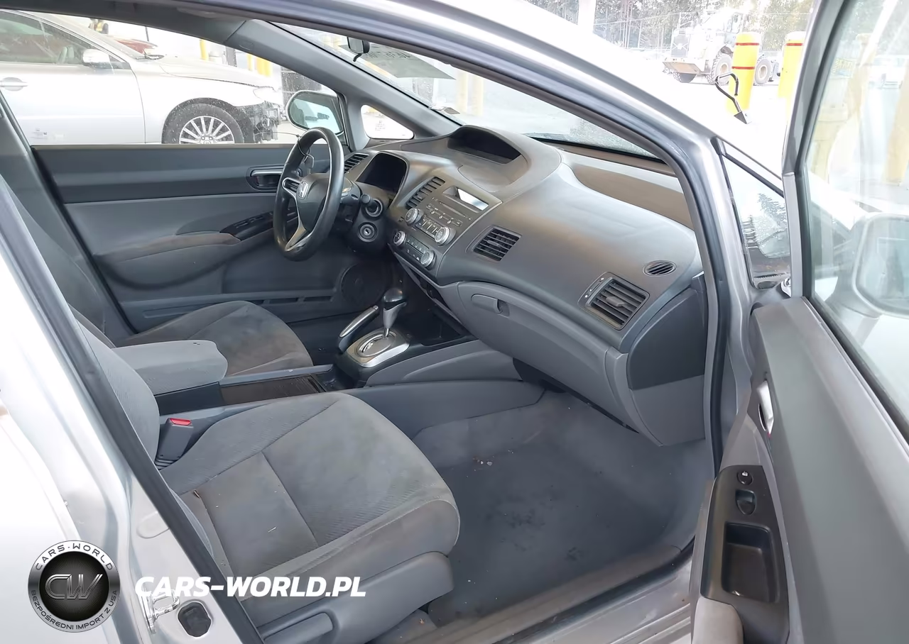 2009 Honda Civic Lx VIN:2HGFA165X9H350360 - 5