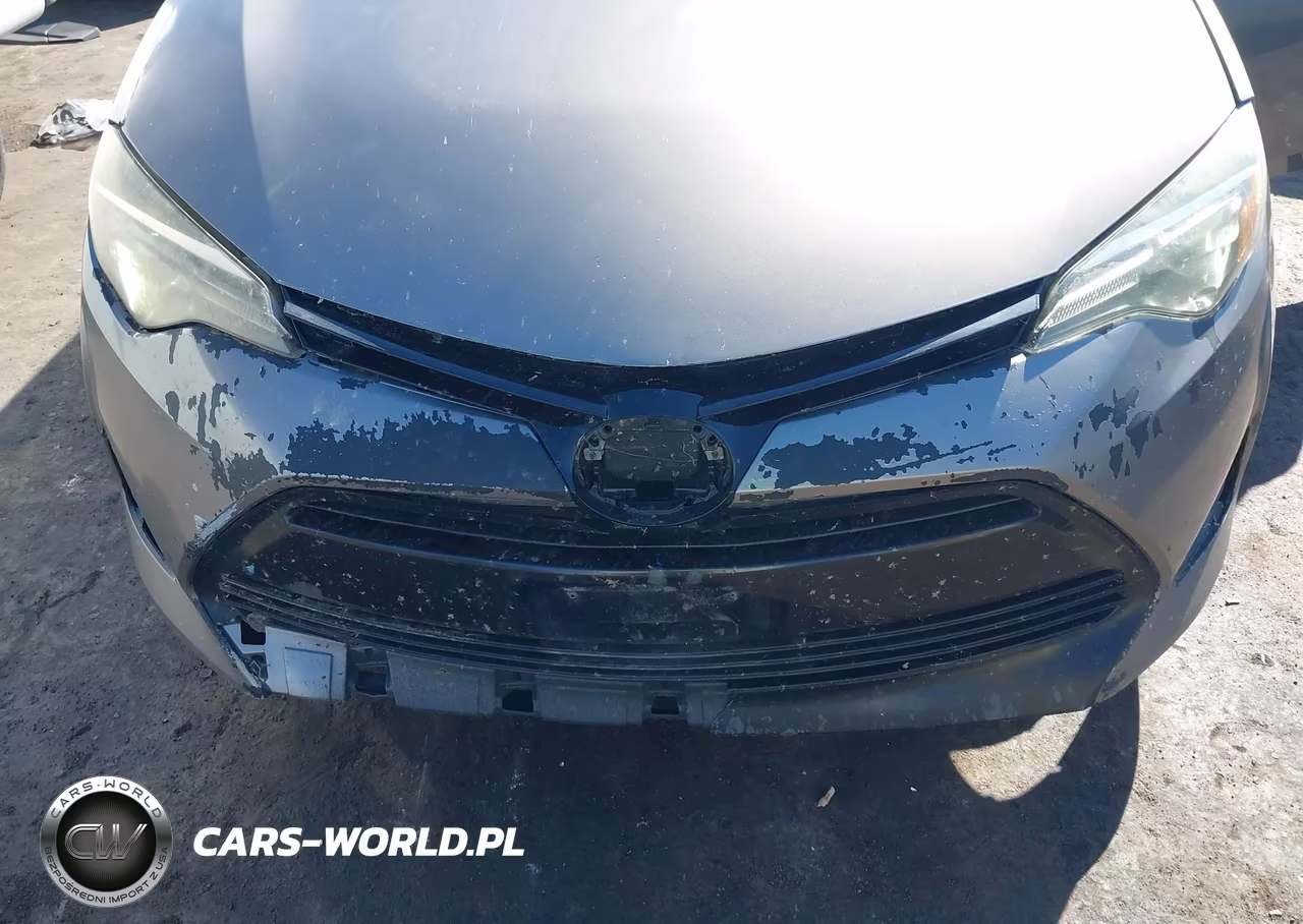 2018 Toyota Corolla Le VIN:5YFBURHE2JP823098 - 6