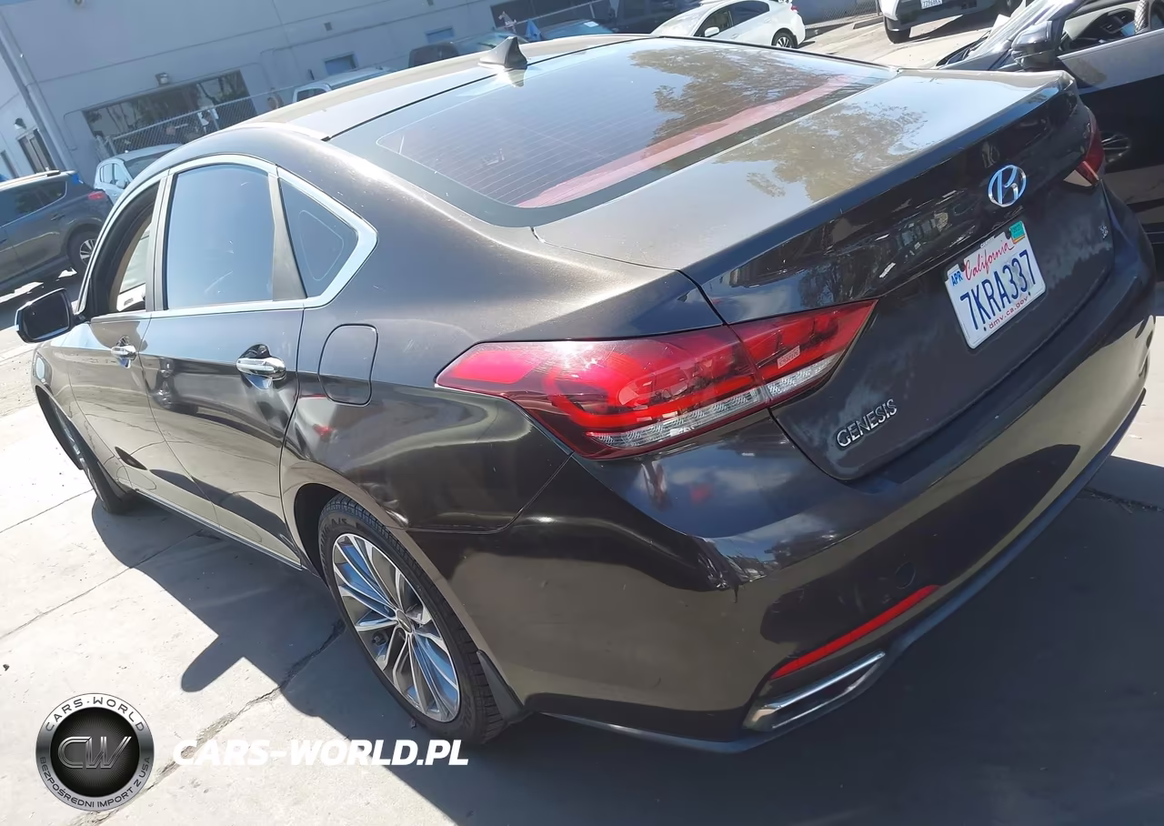 2015 Hyundai Genesis 3.8 VIN:KMHGN4JE7FU083912 - 3