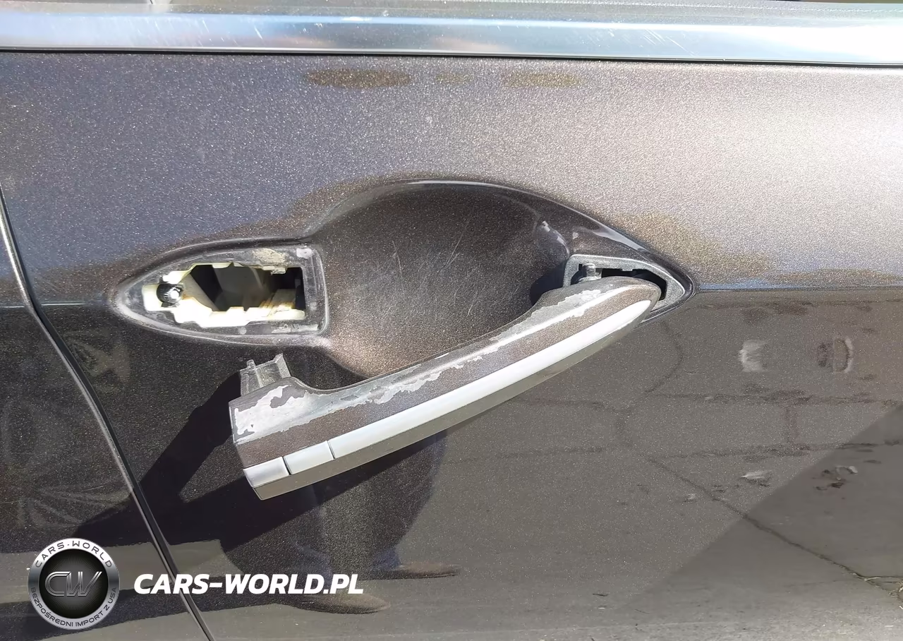 2015 Hyundai Genesis 3.8 VIN:KMHGN4JE7FU083912 - 6