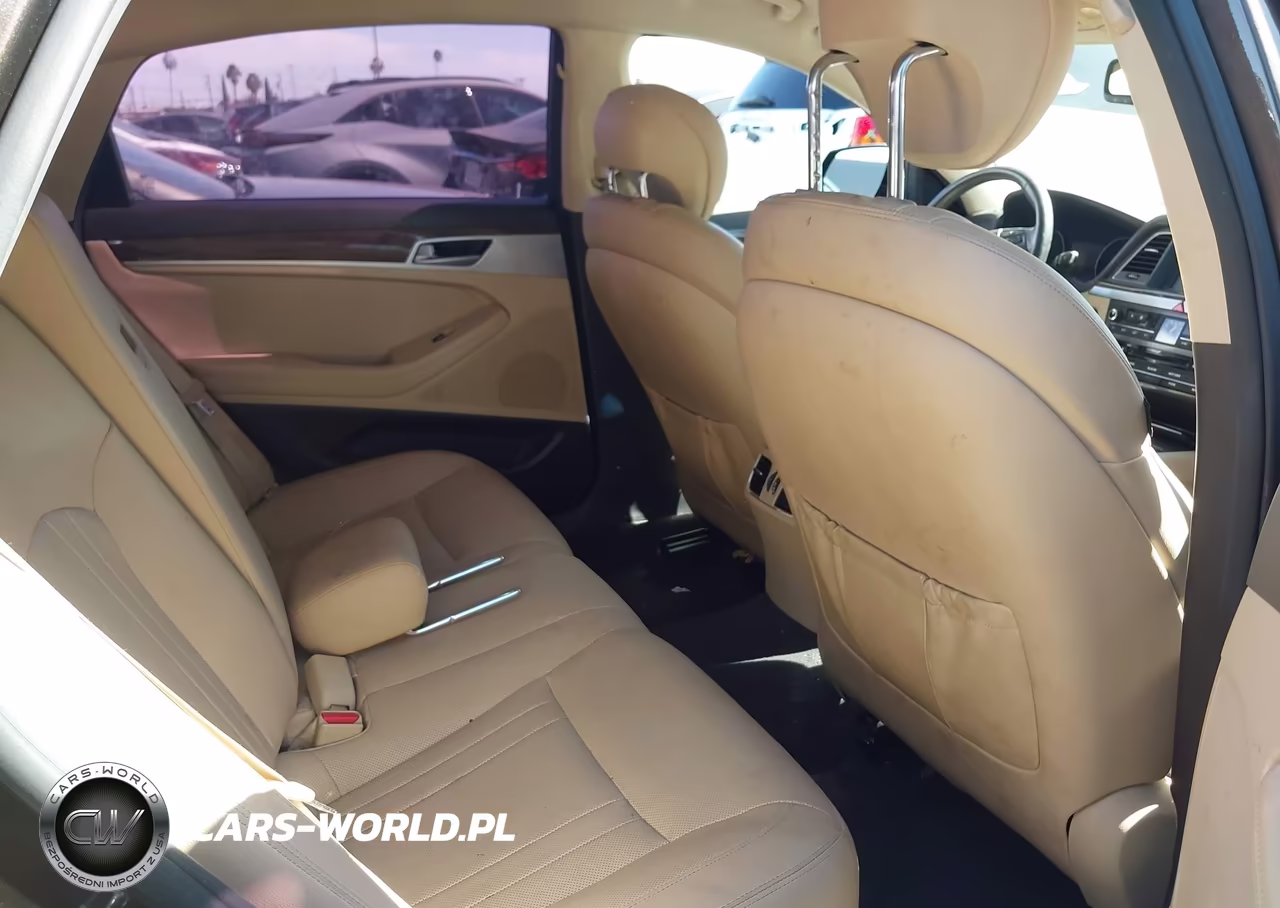 2015 Hyundai Genesis 3.8 VIN:KMHGN4JE7FU083912 - 8