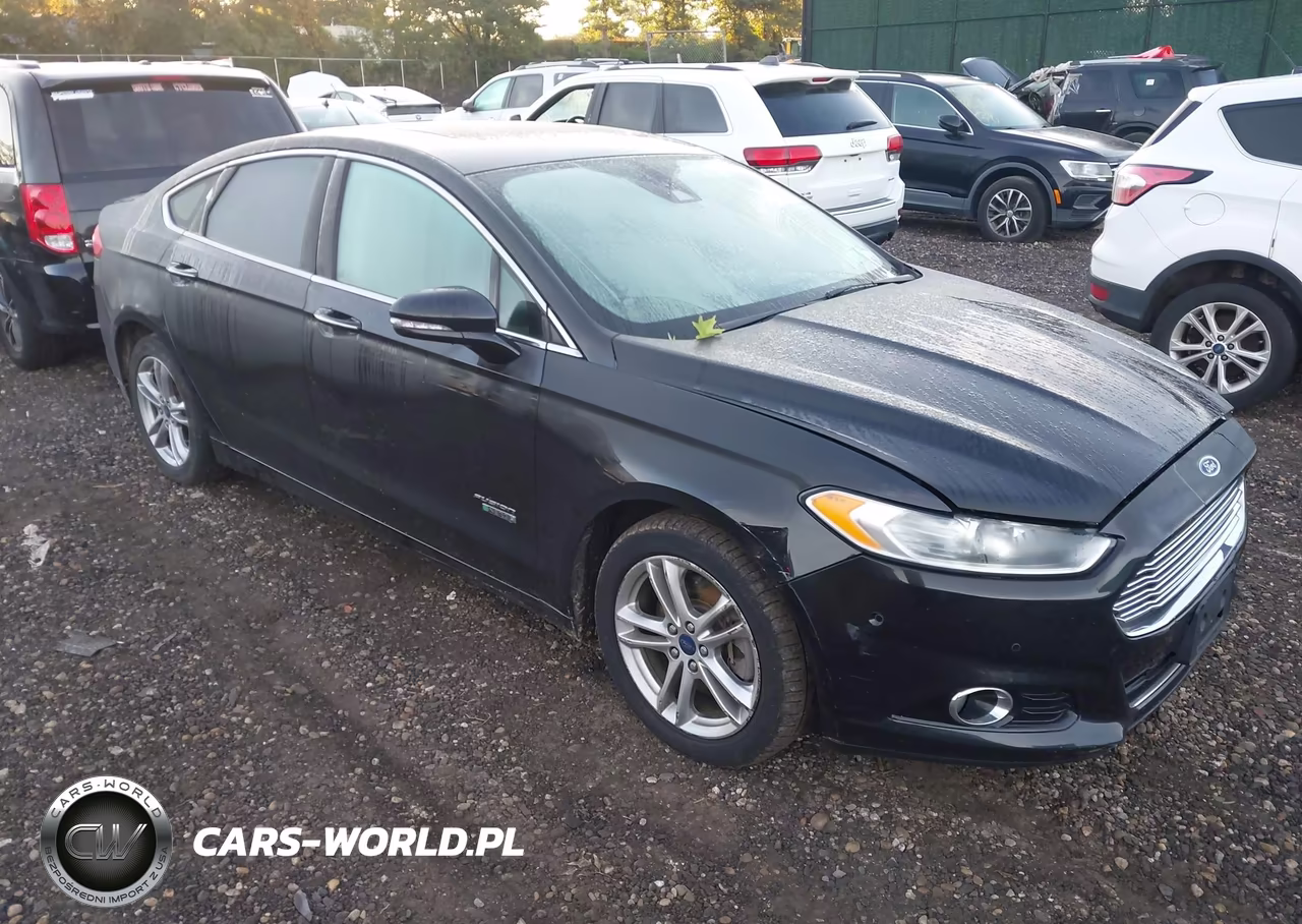 2014 Ford Fusion Energi Titanium VIN:3FA6P0SU9ER397758 - 1