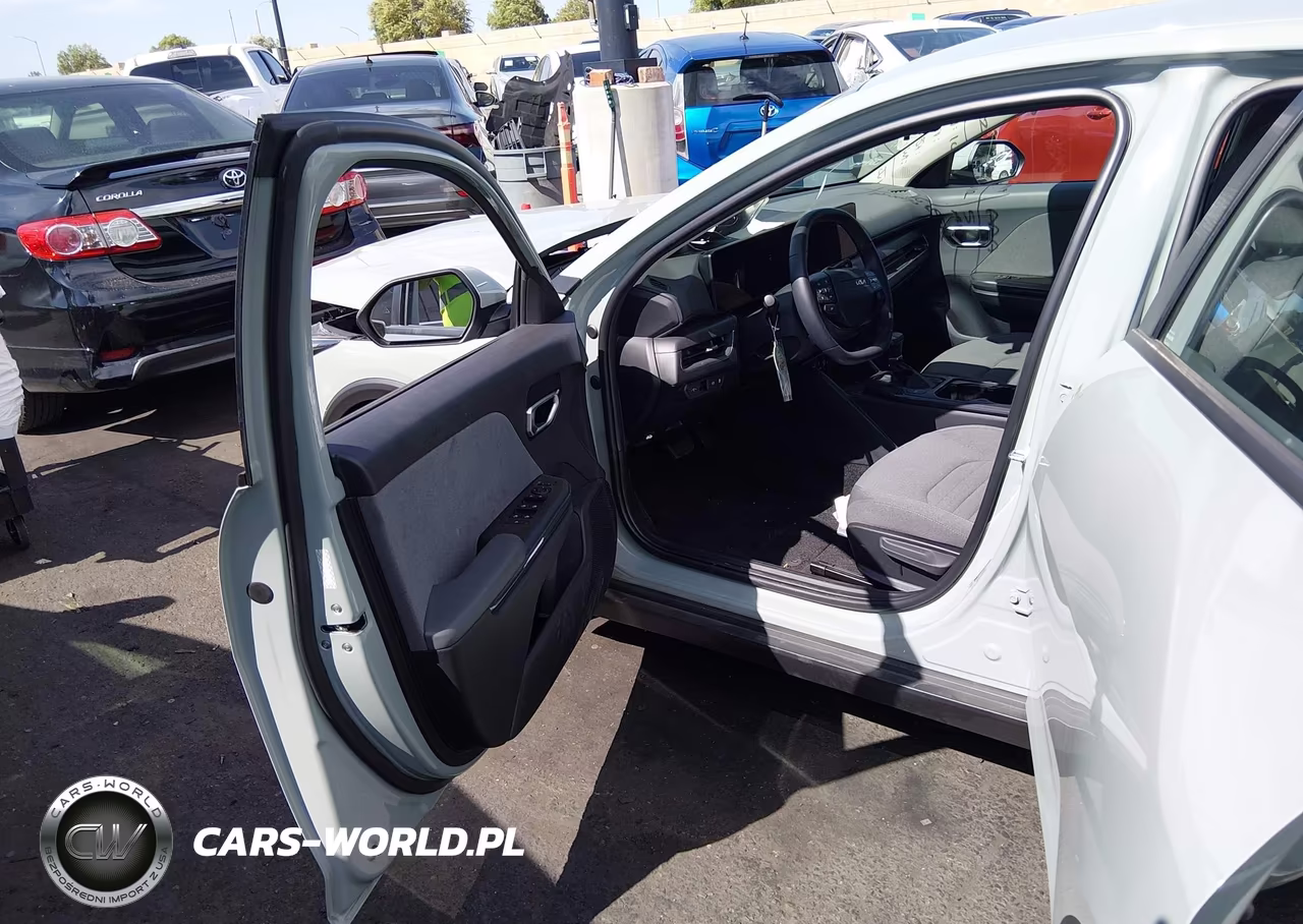 2025 Kia K4 Ex VIN:3KPFU4DE3SE129842 - 5