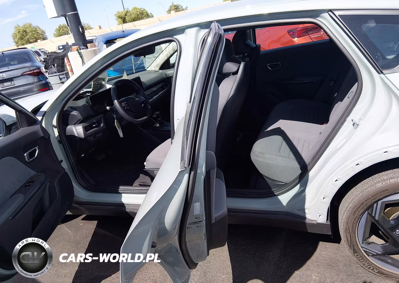 2025 Kia K4 Ex VIN:3KPFU4DE3SE129842 - 8
