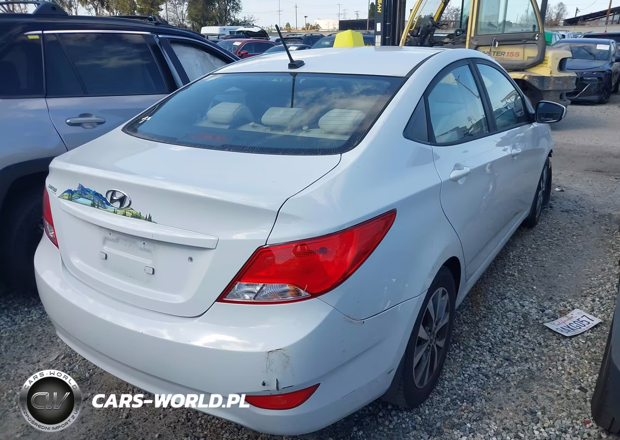 2017 Hyundai Accent Value Edition VIN:KMHCT4AE3HU364130 - 4