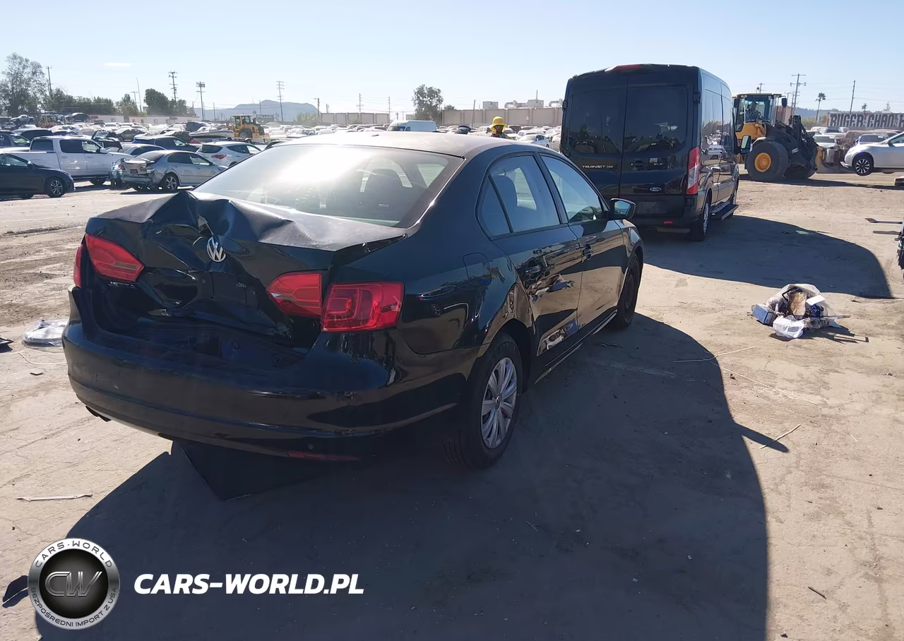 2011 Volkswagen Jetta 2.0L S VIN:3VW2K7AJ0BM094039 - 4