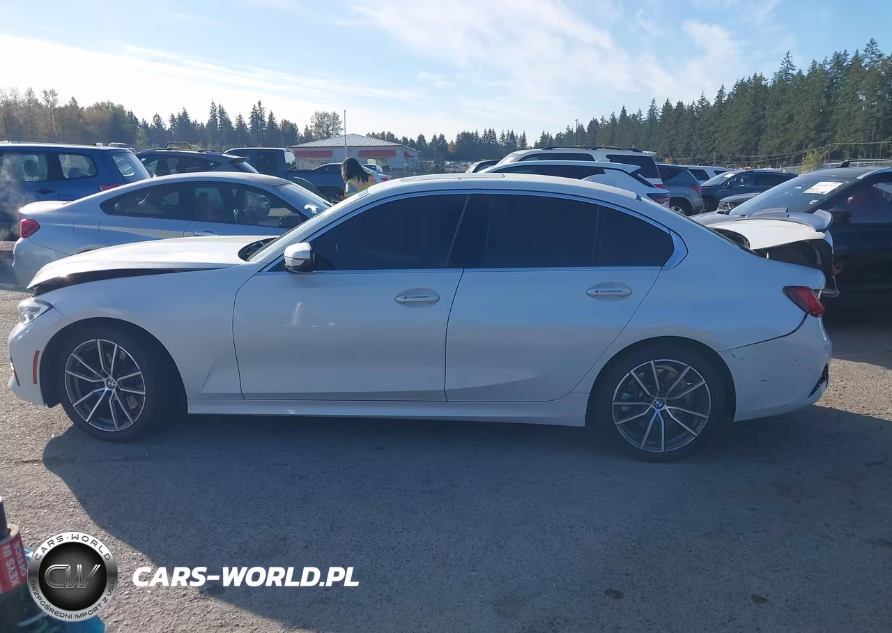 2021 BMW 330I VIN:3MW5R1J01M8B87581 - 14