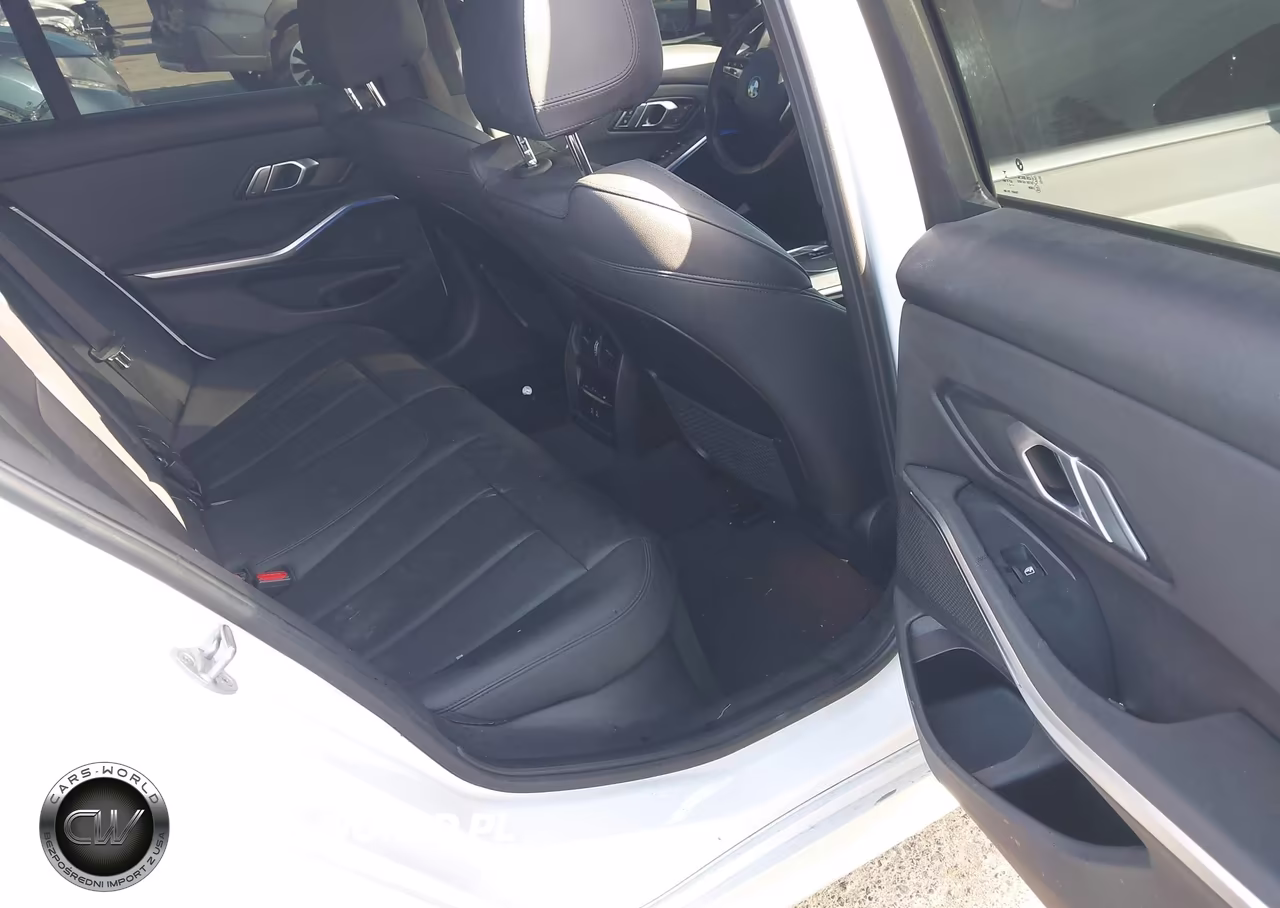 2021 BMW 330I VIN:3MW5R1J01M8B87581 - 8