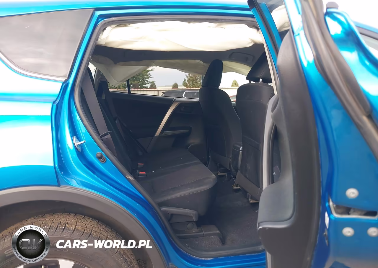 2018 Toyota Rav4 Le VIN:JTMBFREV9JJ224055 - 8