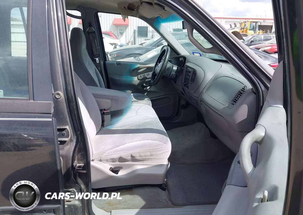 1997 Ford Expedition Eddie Bauer-Xlt VIN:1FMEU17L7VLB03840 - 5