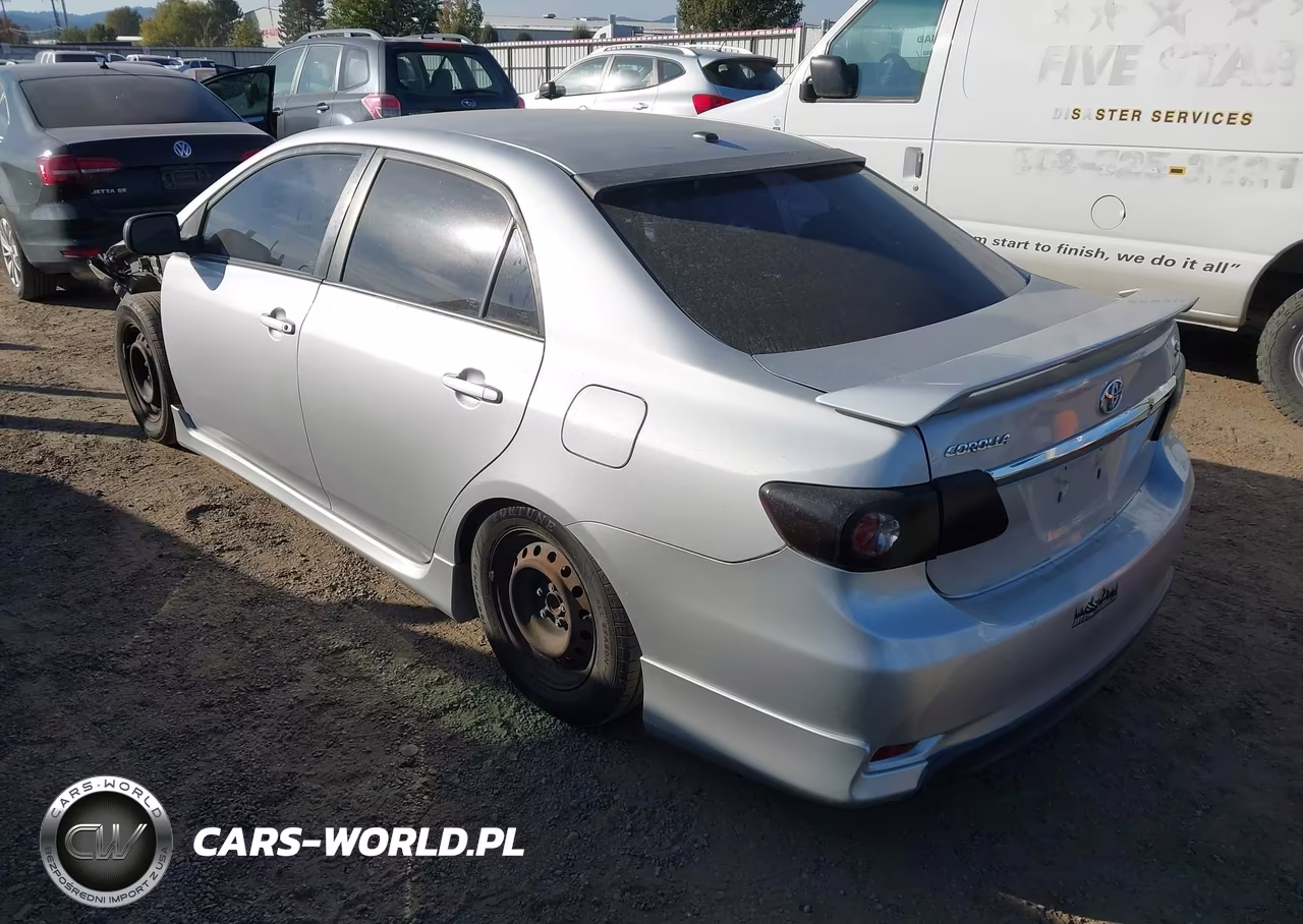 2011 Toyota Corolla S VIN:2T1BU4EE9BC696102 - 3