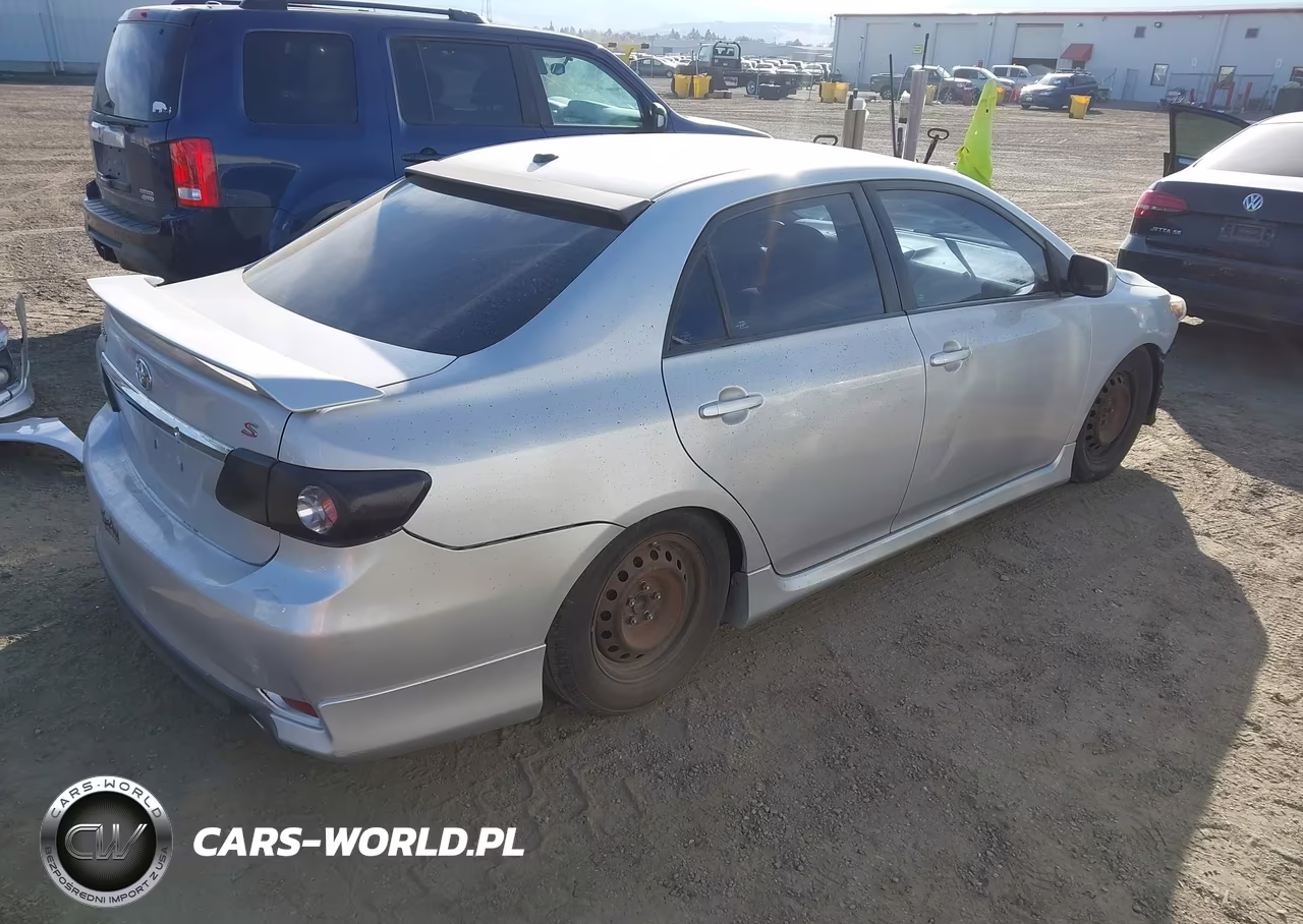 2011 Toyota Corolla S VIN:2T1BU4EE9BC696102 - 4